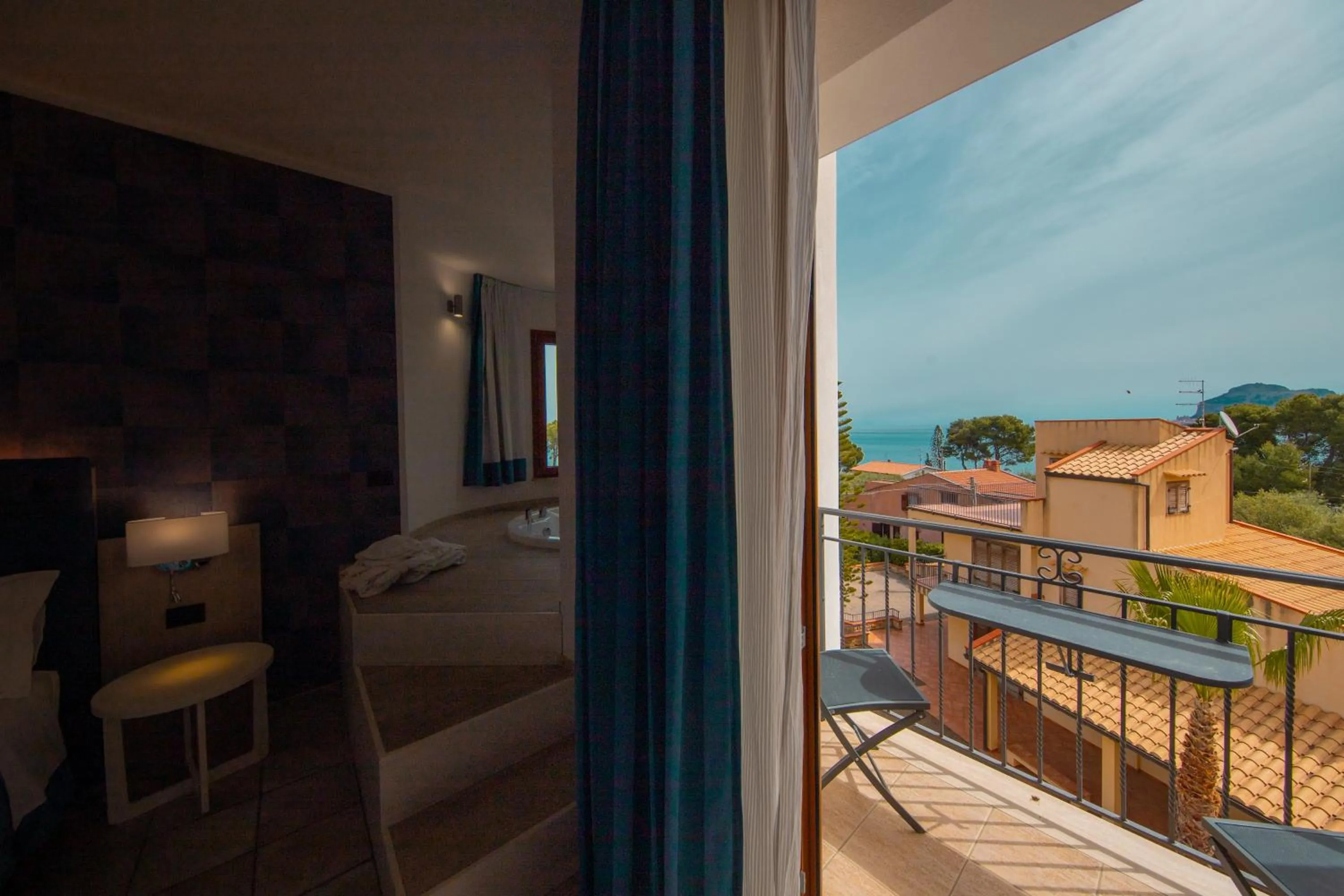 Balcony/Terrace in Hotel Baia Del Capitano