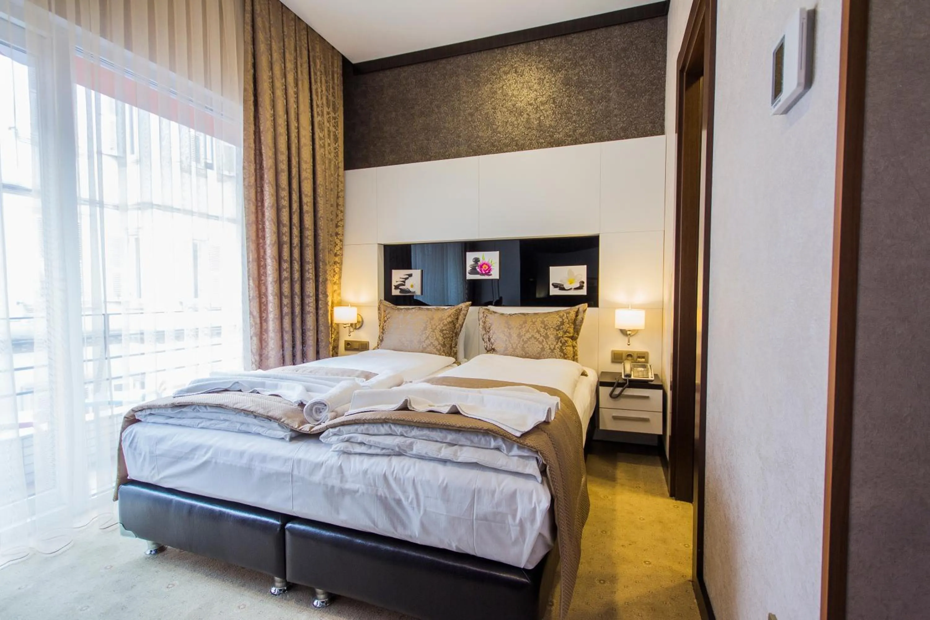 Bed in Taksim Cihangir Fidan Residence Hotel