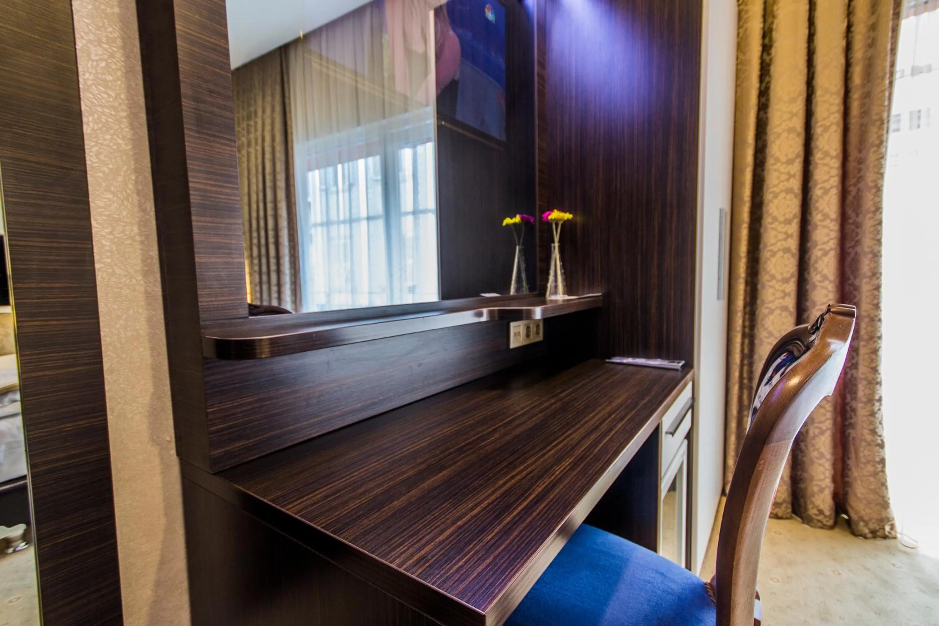 hair dresser in Taksim Cihangir Fidan Residence Hotel