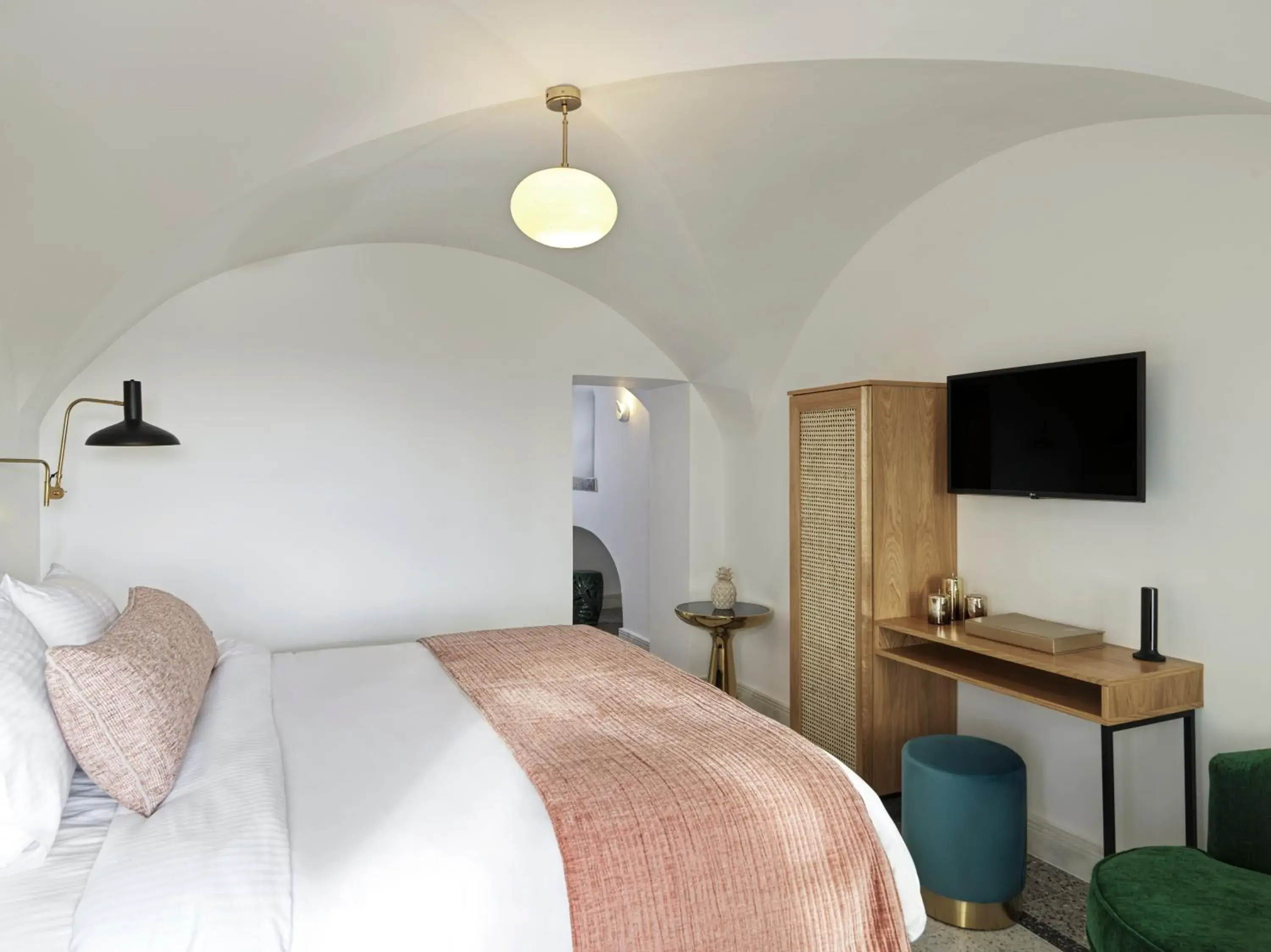 ESTATE MANSION TWO BEDROOM SUITE in La Maltese Estate ESTATE MANSION TWO BEDROOM SUITE in La Maltese Estate