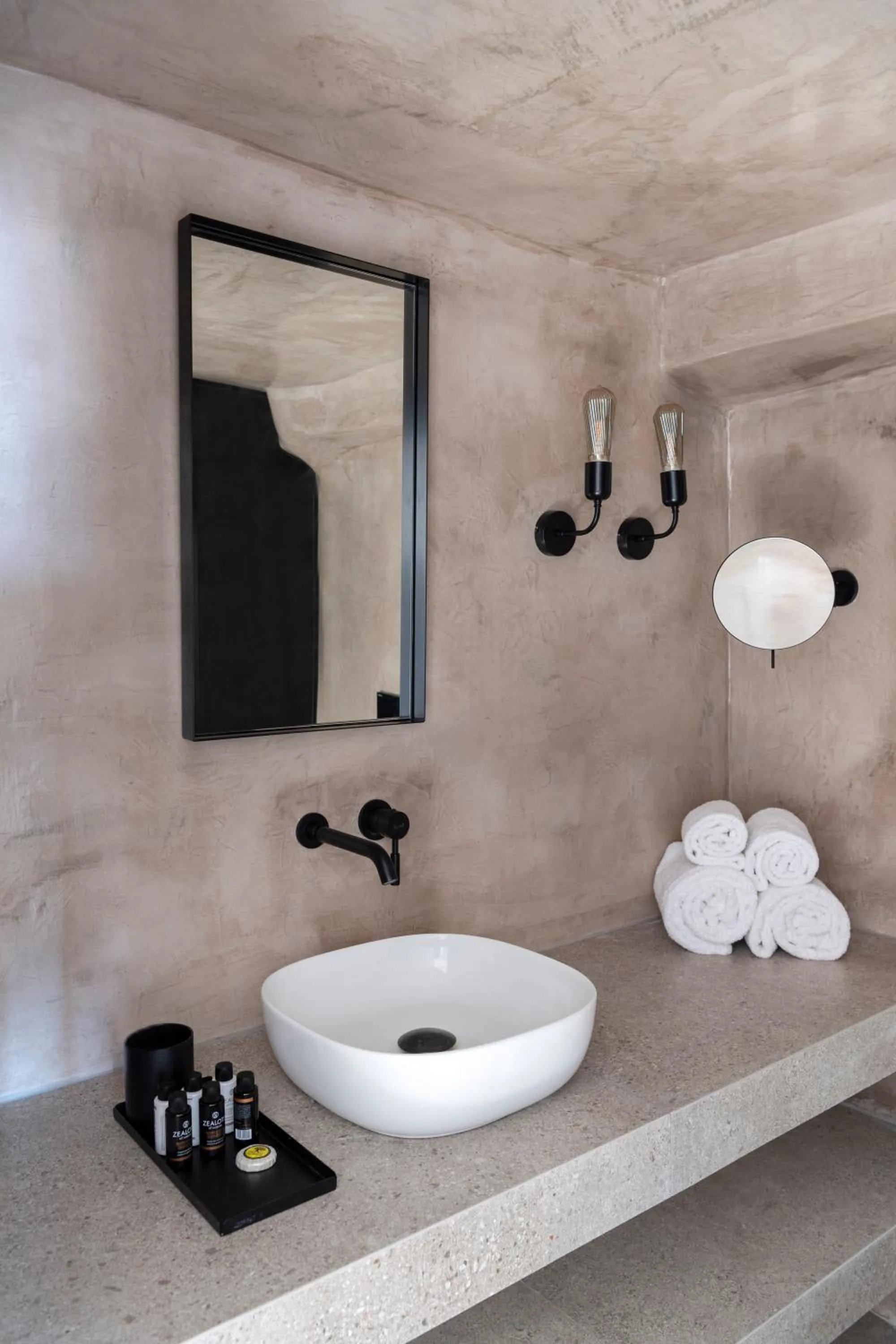 Bathroom in La Maltese Estate