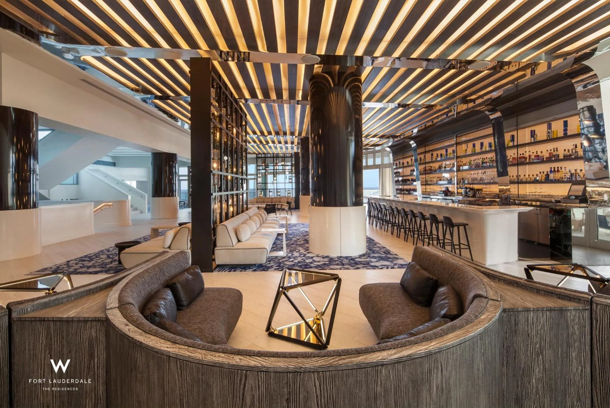 Lounge or bar in Luxury 1 BR at Fort Lauderdale