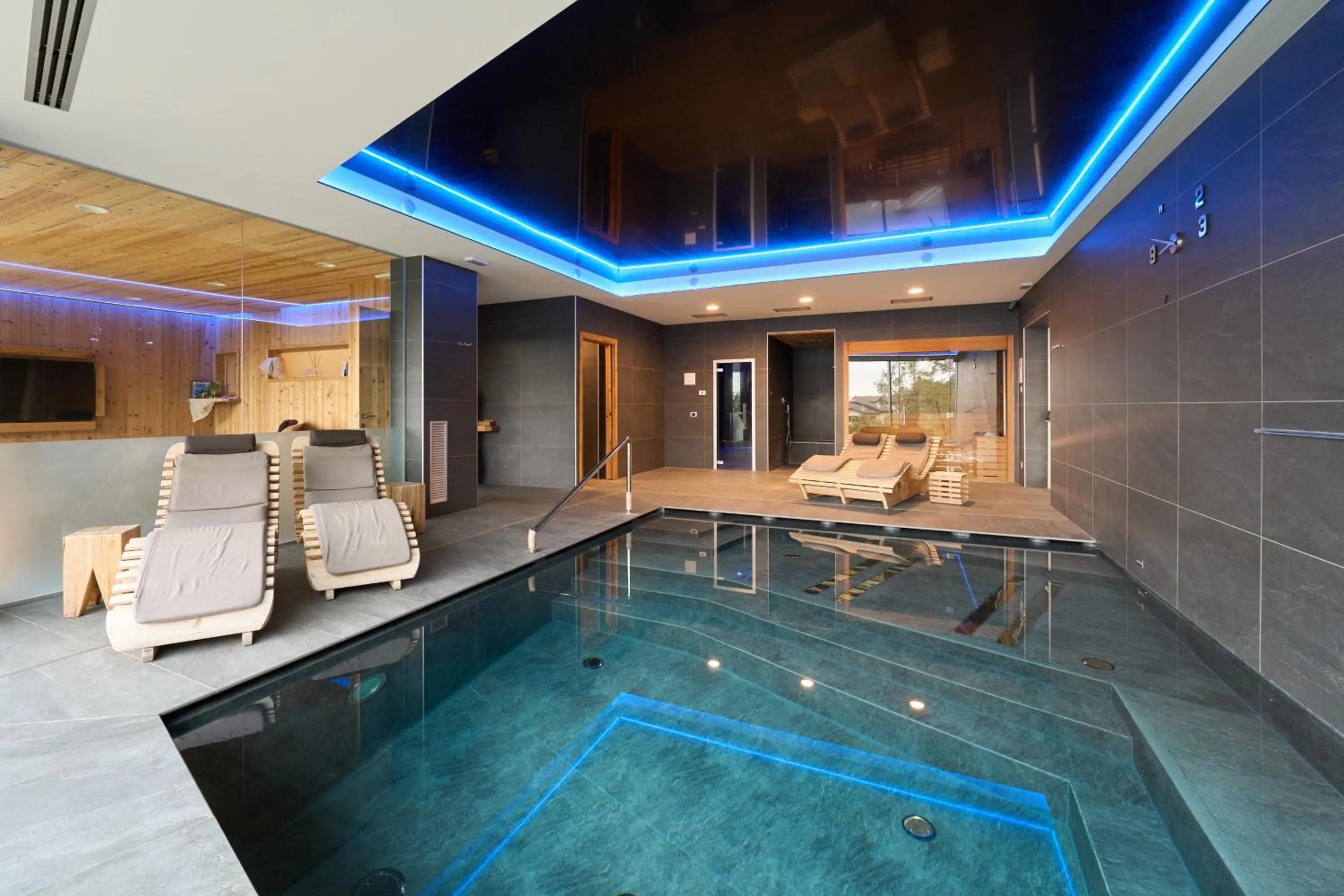 Hot Tub in Albergo Moderno & Spa