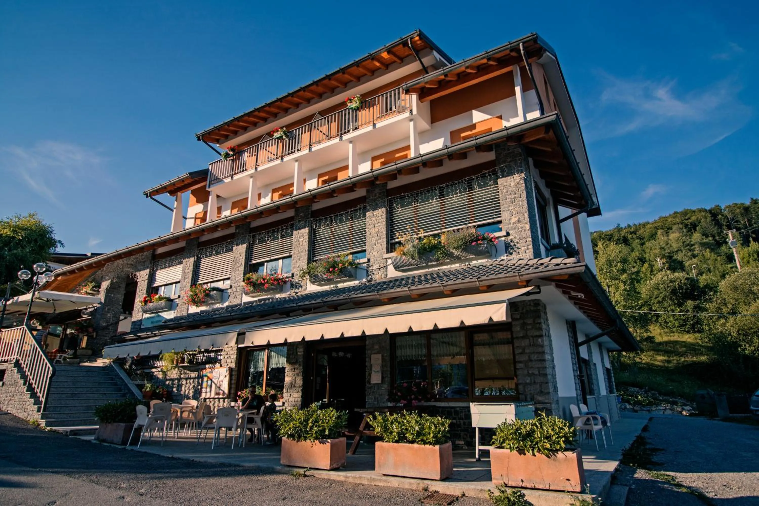 Property building in Albergo Moderno & Spa