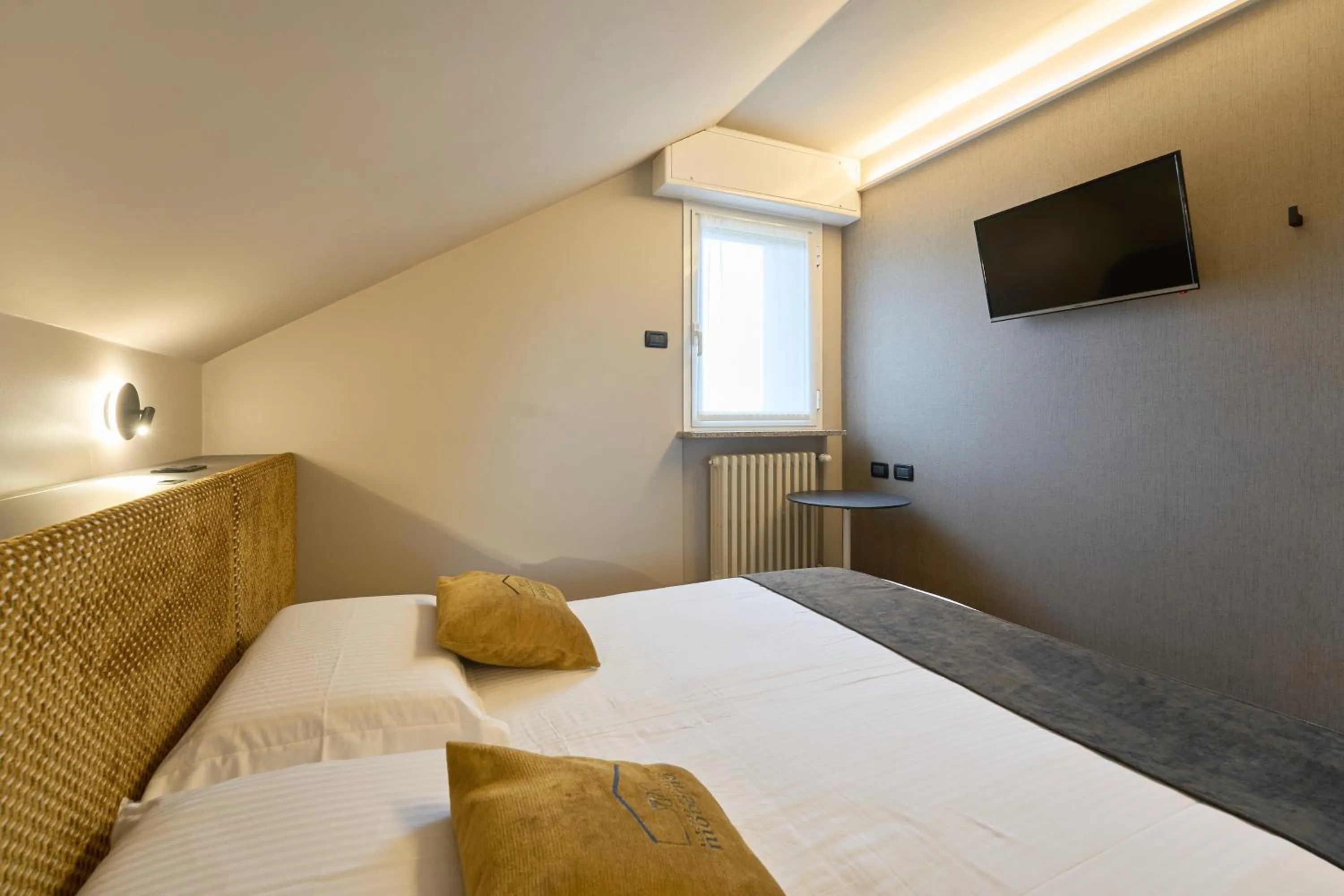 Photo of the whole room, Bed in Albergo Moderno & Spa