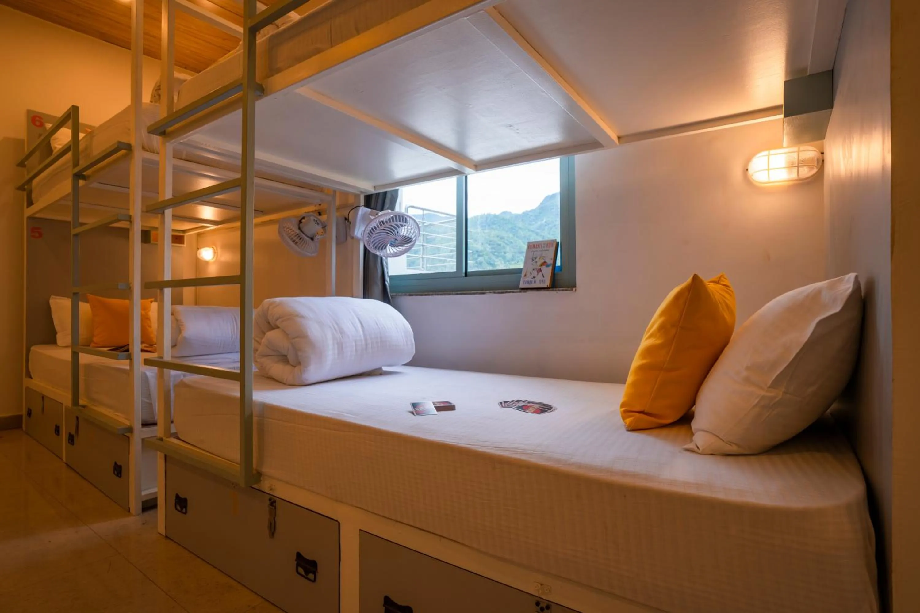 bunk bed, Bed in Zostel Rishikesh, Laxman Jhula