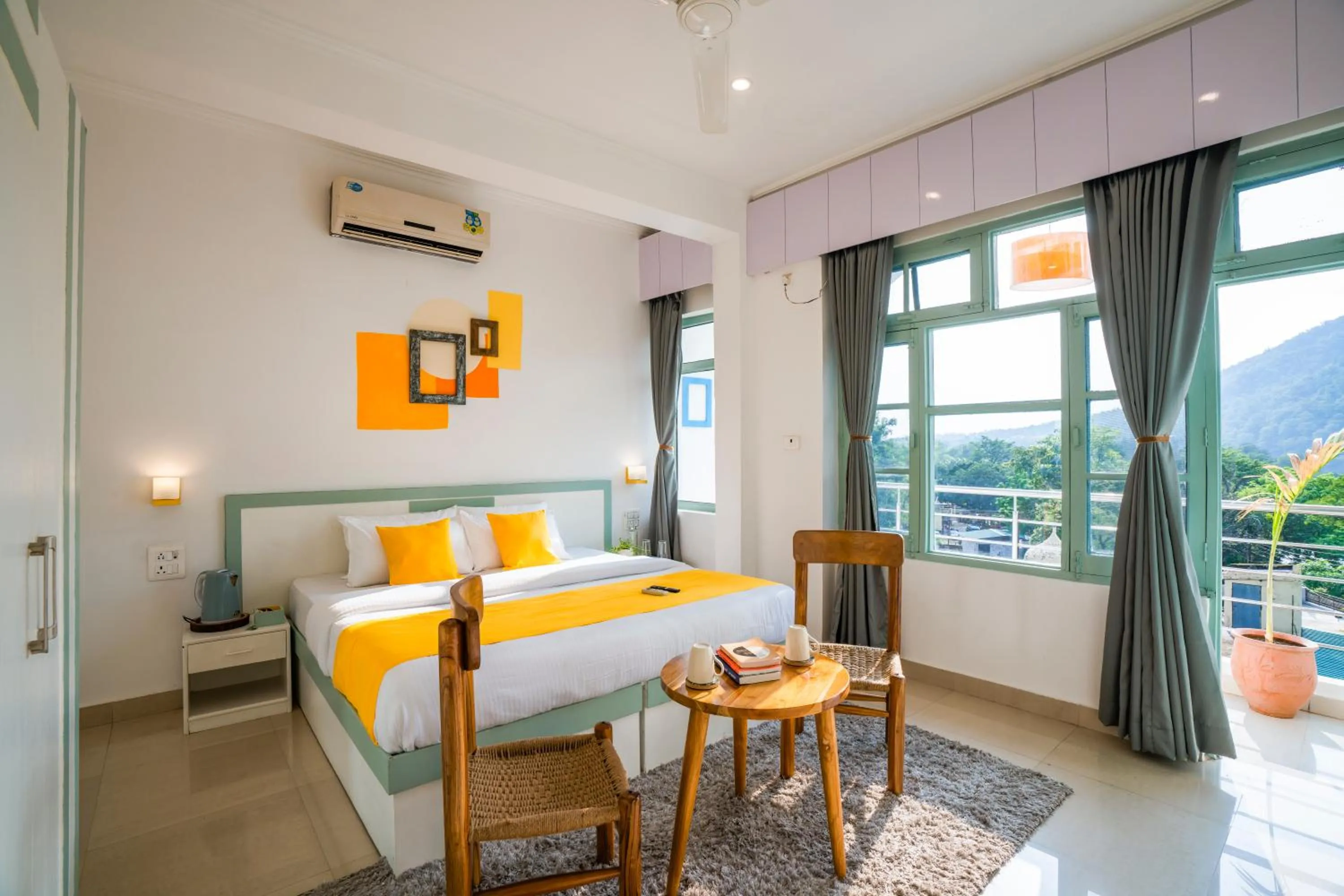 Bed in Zostel Rishikesh, Laxman Jhula