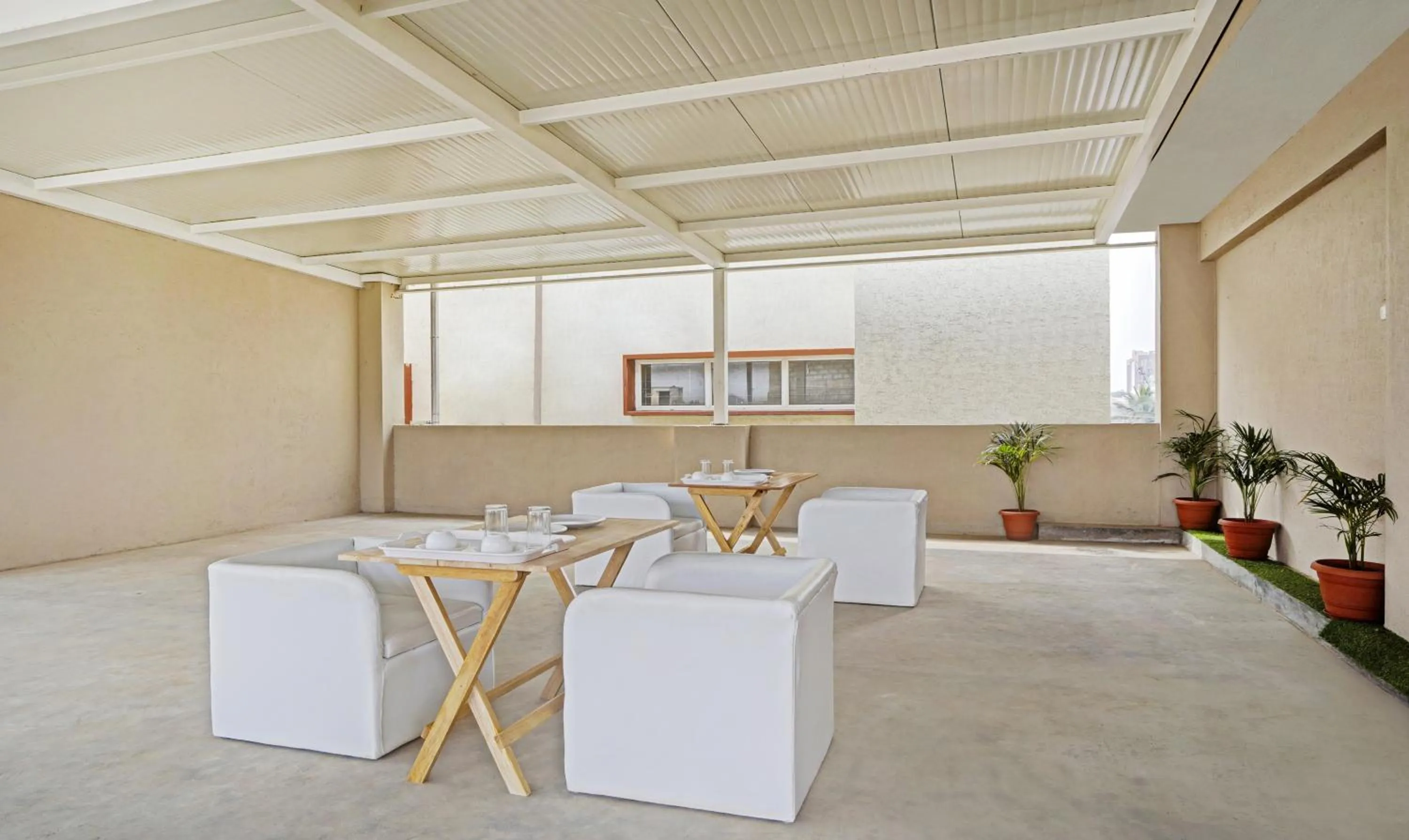 Restaurant/places to eat in Hotel Galaxy Suites Hebbal