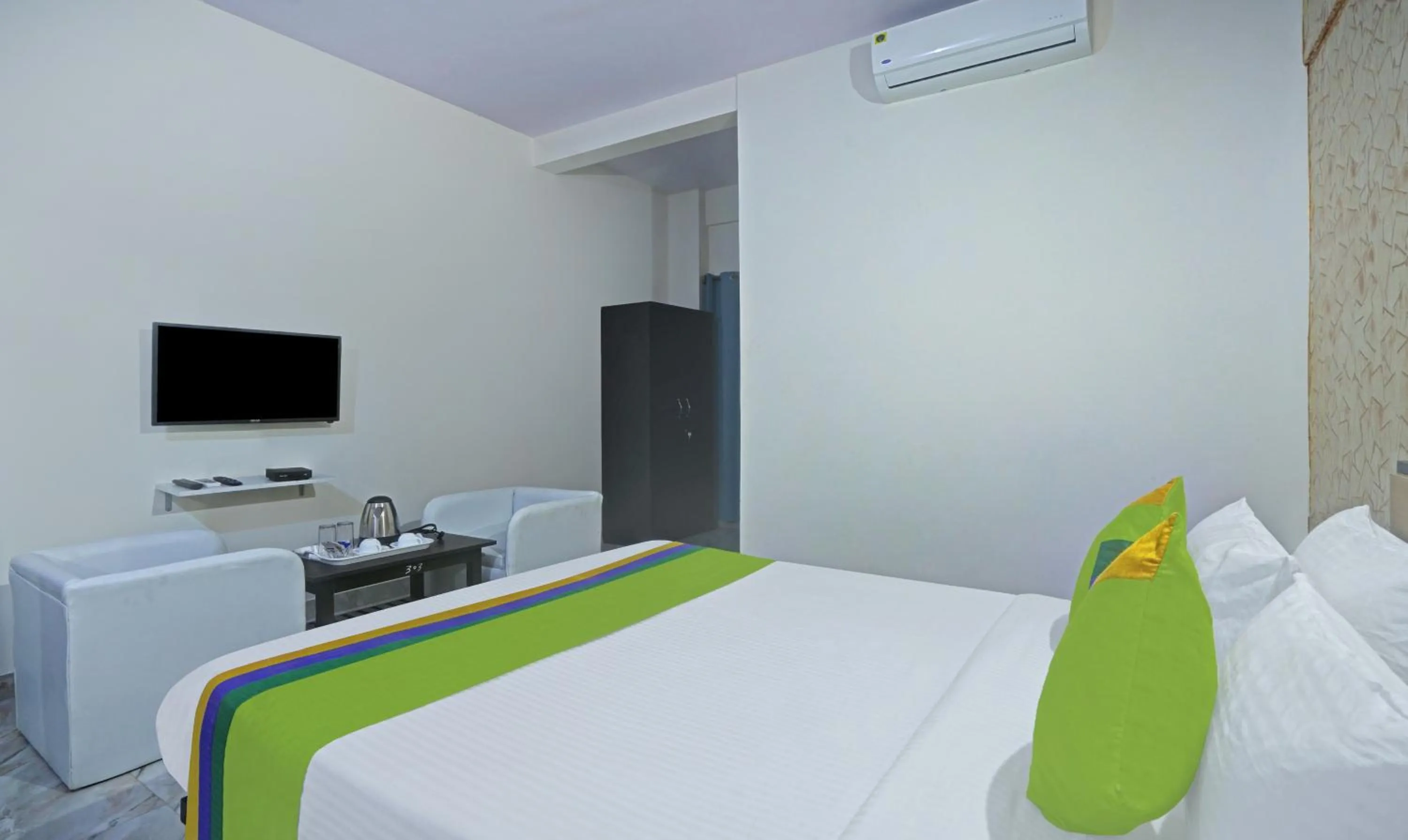 Bedroom, Bed in Hotel Galaxy Suites Hebbal