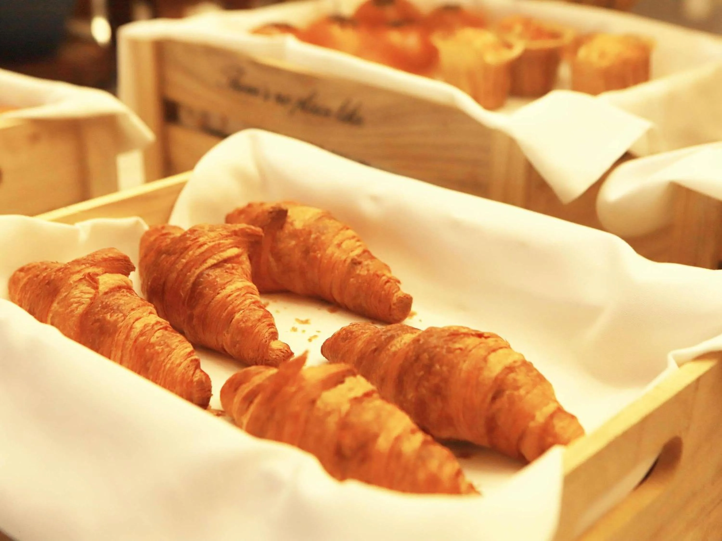 Breakfast in Novotel Guangzhou Baiyun Airport