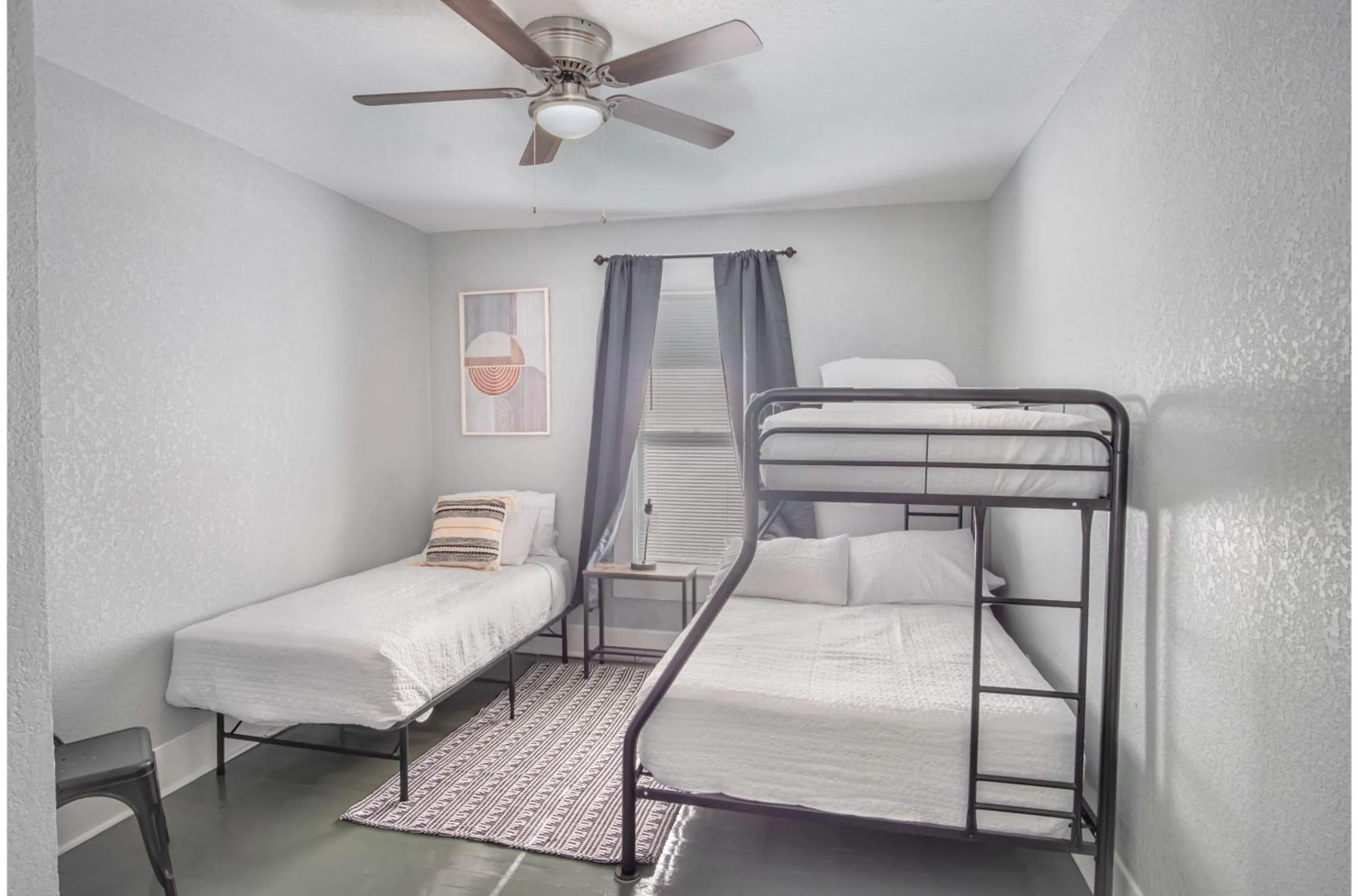 bunk bed, Bed in Wonderful 3 BR 2 BA Near Downtown