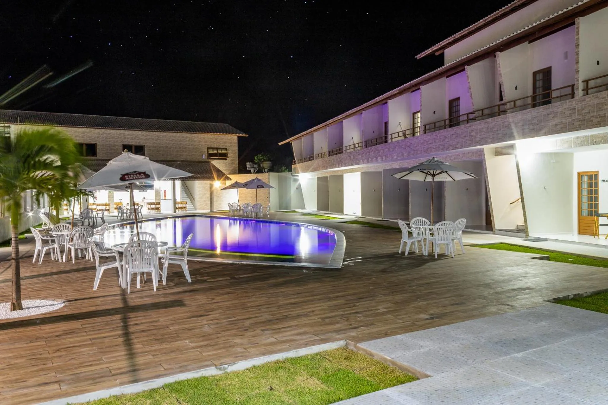 Night in Paraiso Barra Hotel