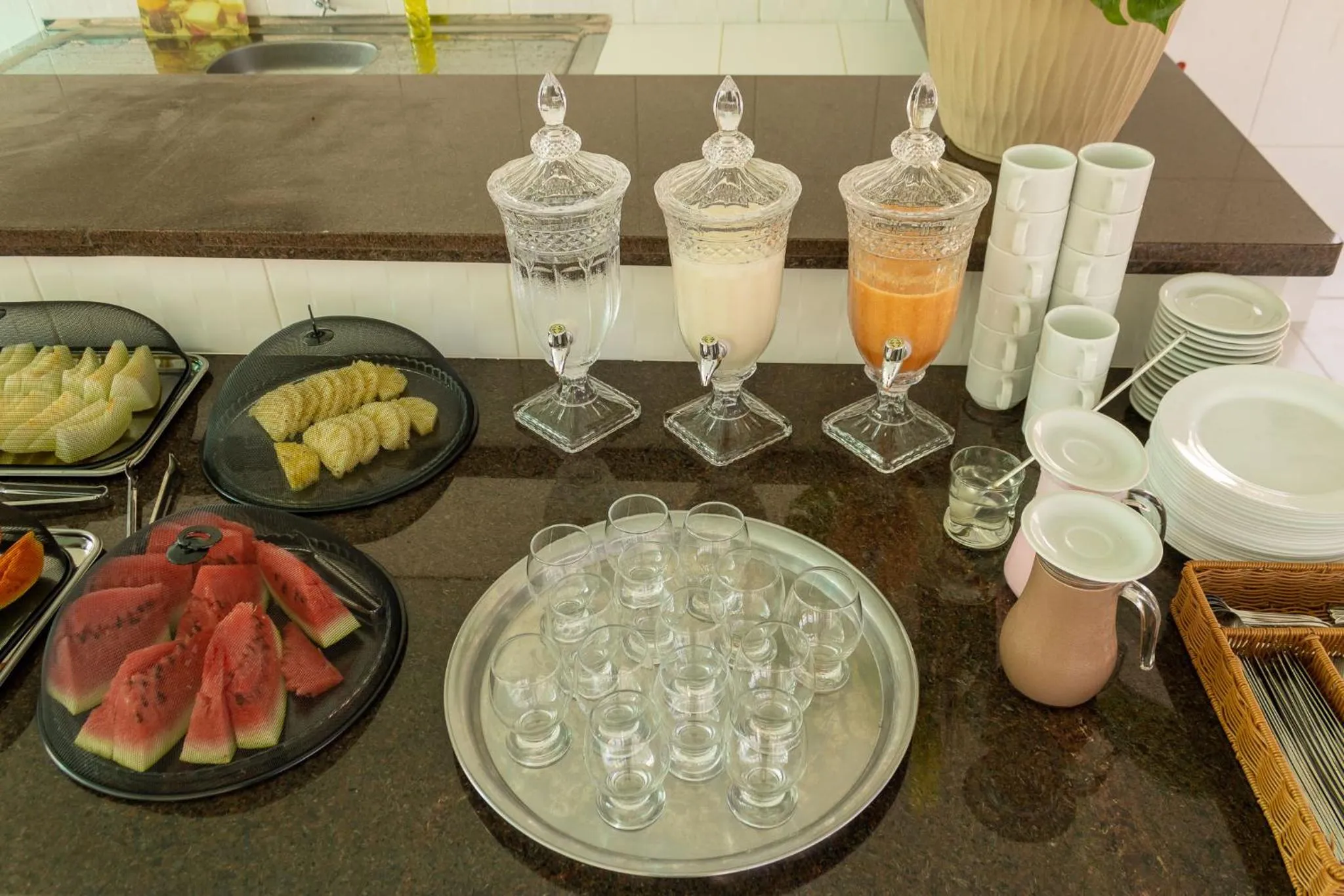Food and drinks in Paraiso Barra Hotel