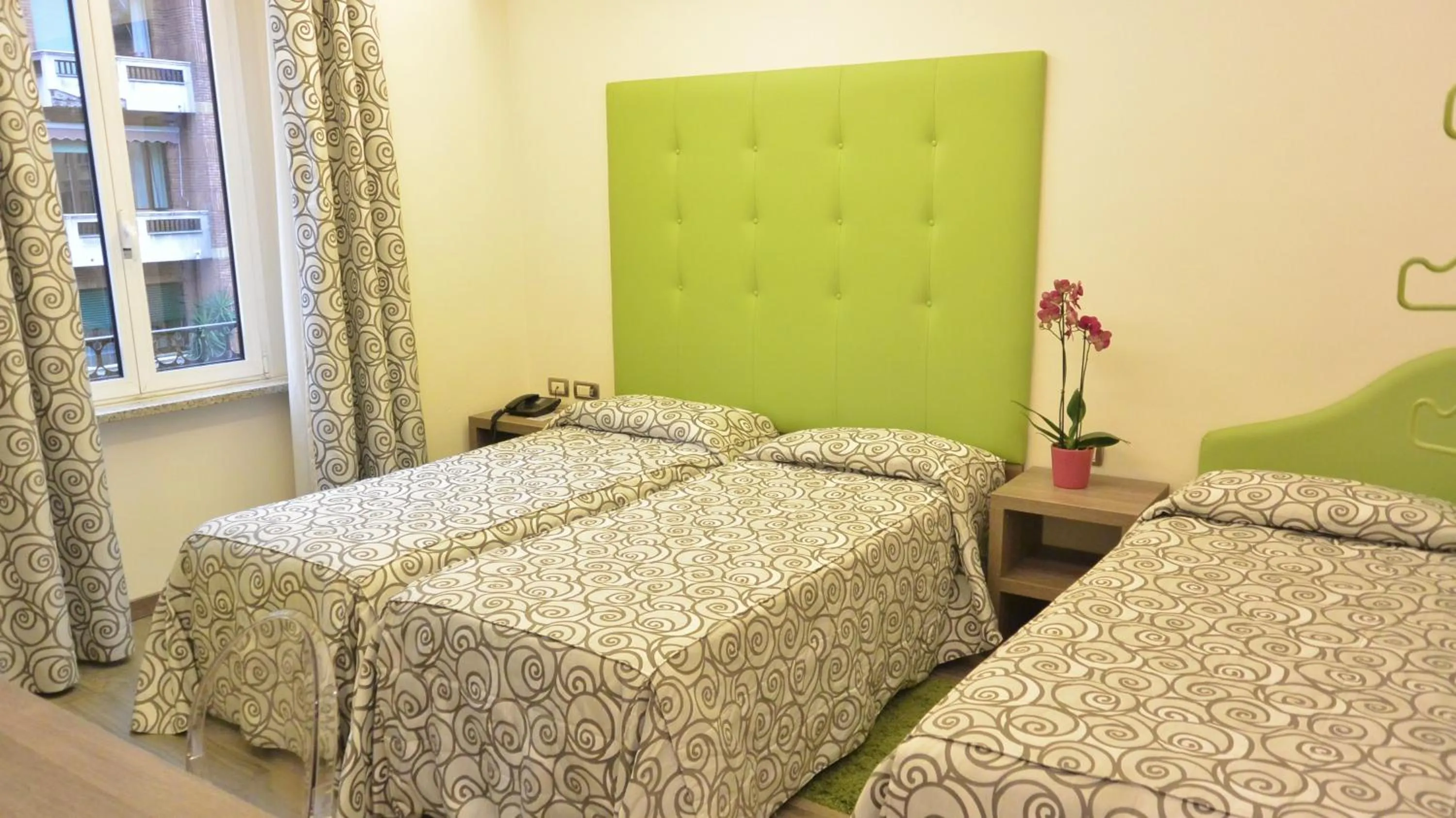 Bed in Hotel Sempione