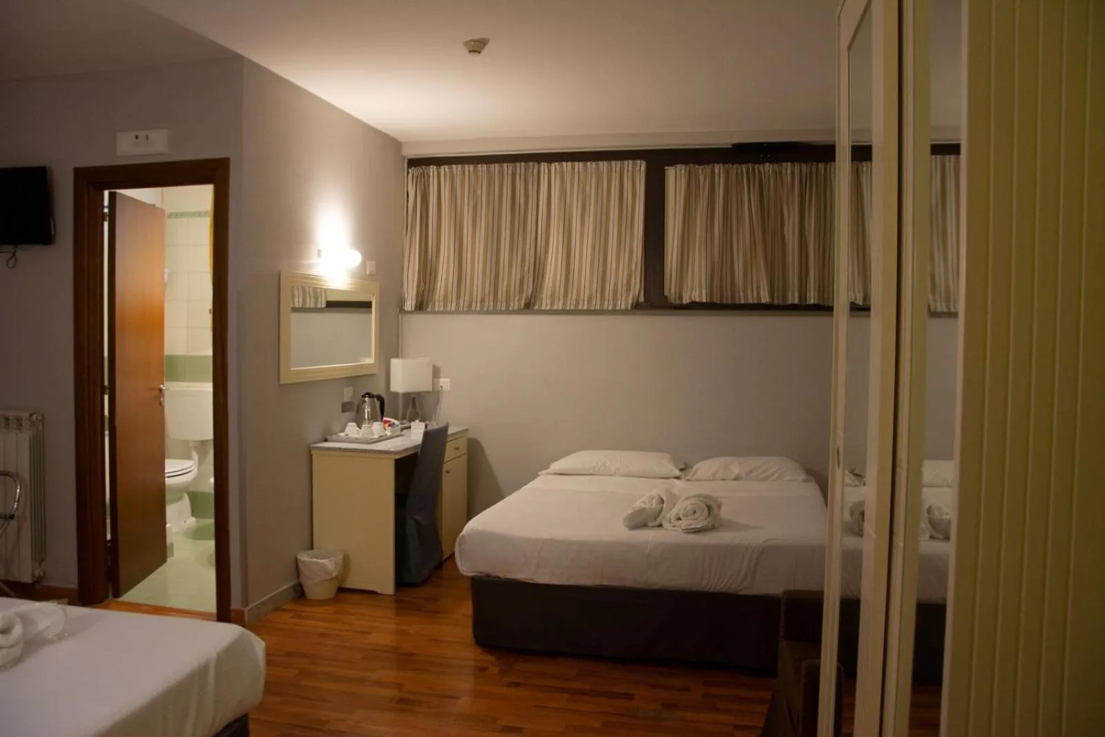 Bedroom, Bed in Capodichino International Hotel