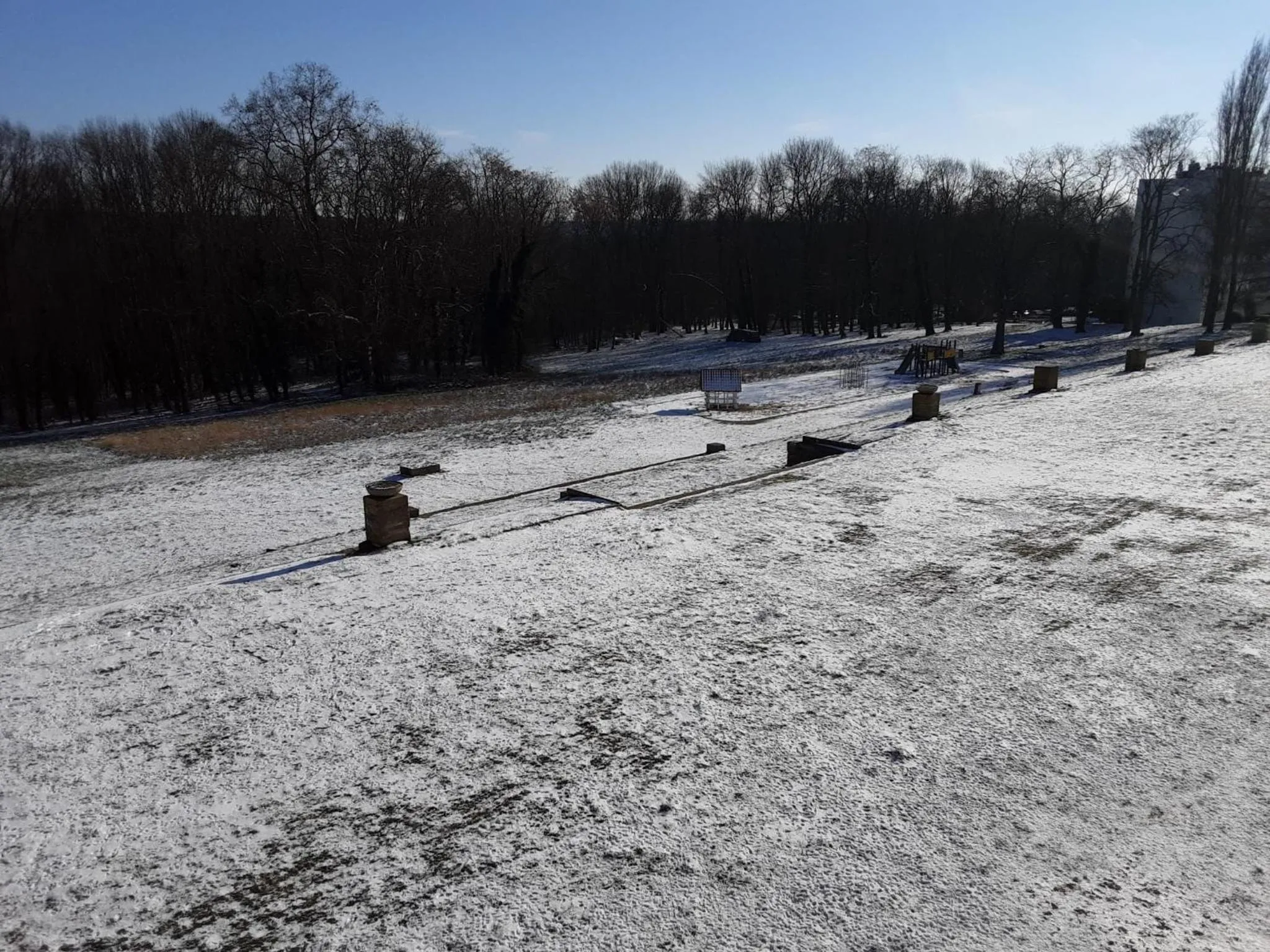 Garden view in Chez Lalis