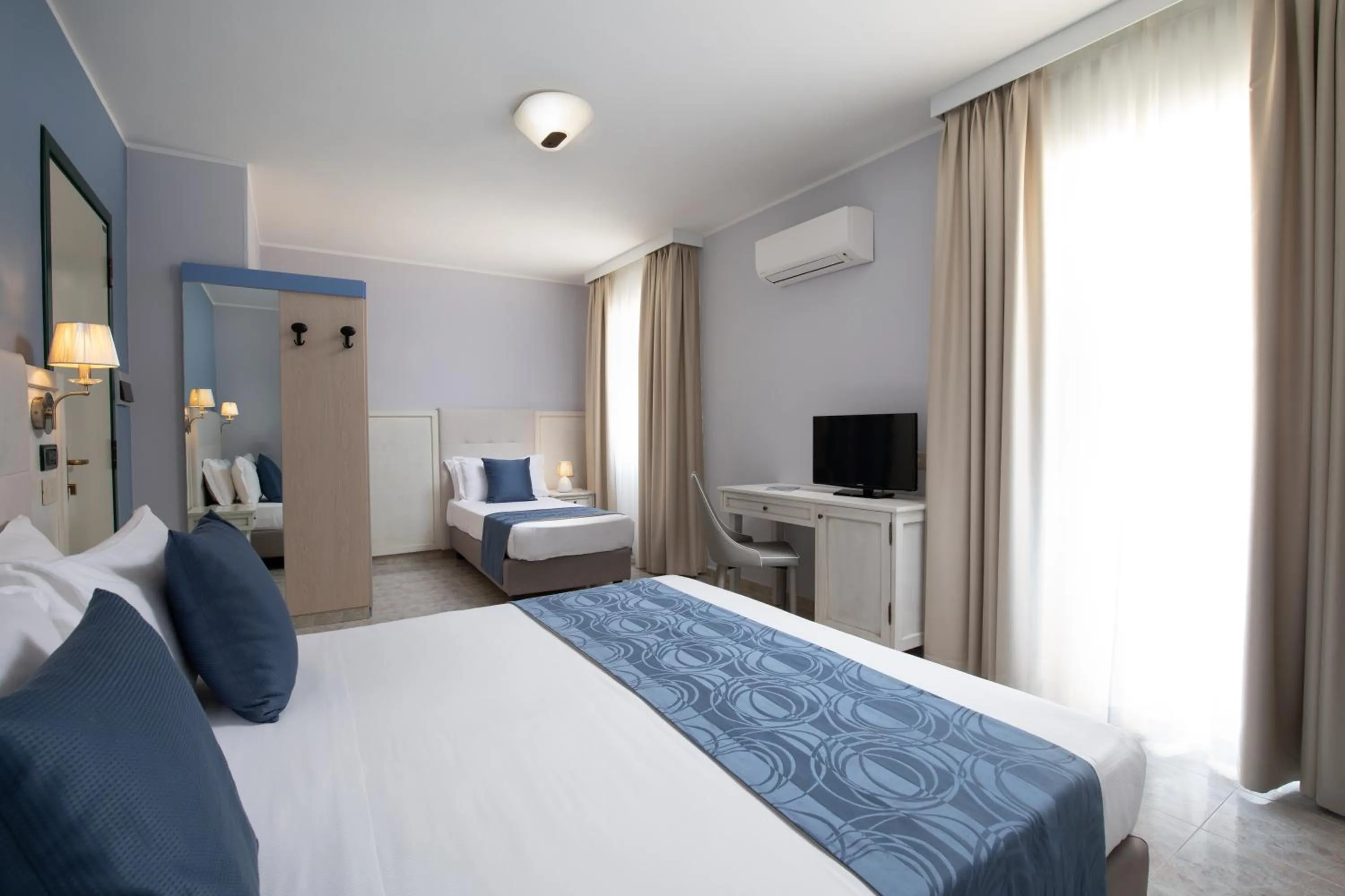 Bedroom, Bed in Hotel Rosa dei Venti