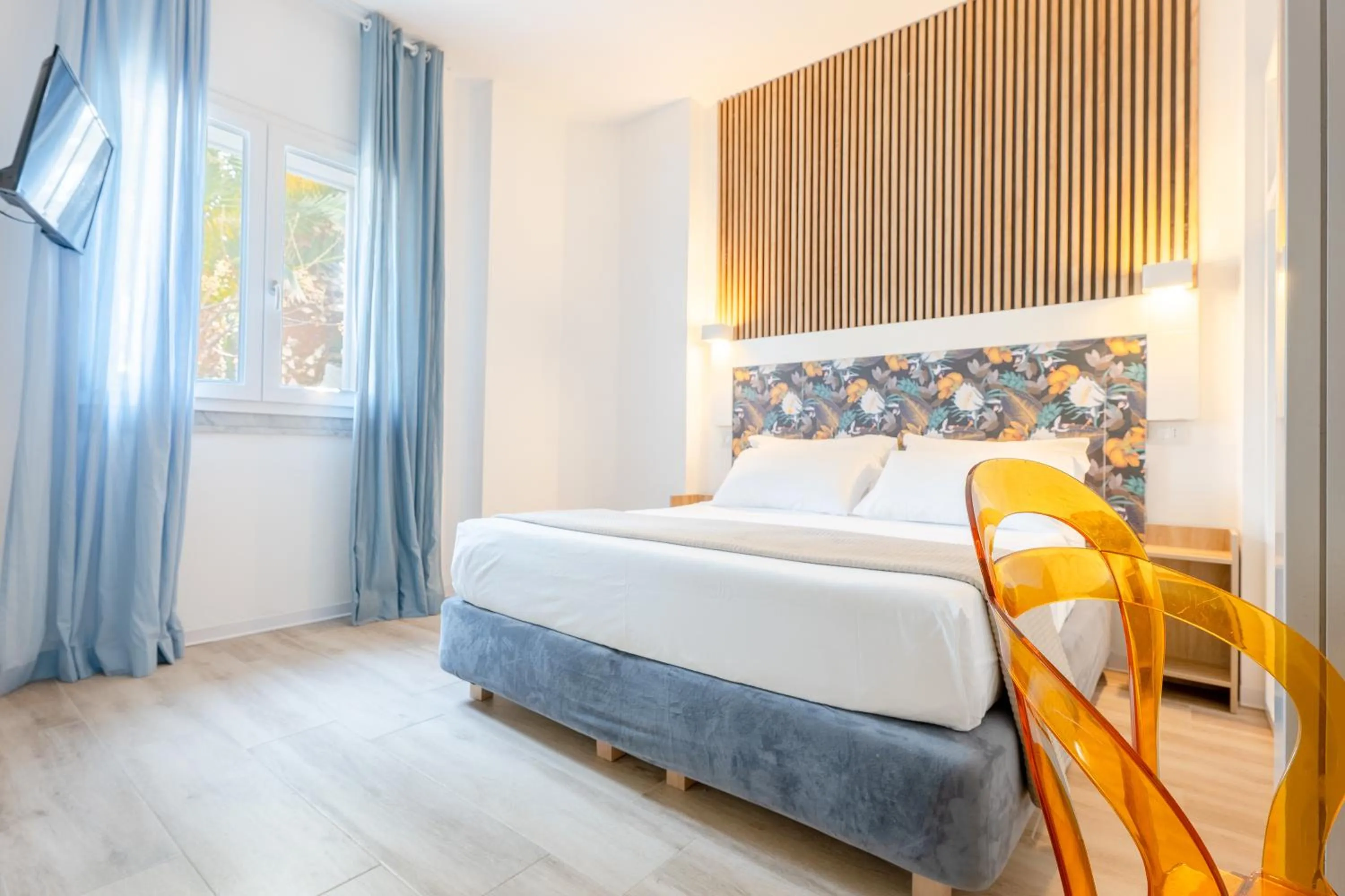 Bed in Hotel Lo Scoglio