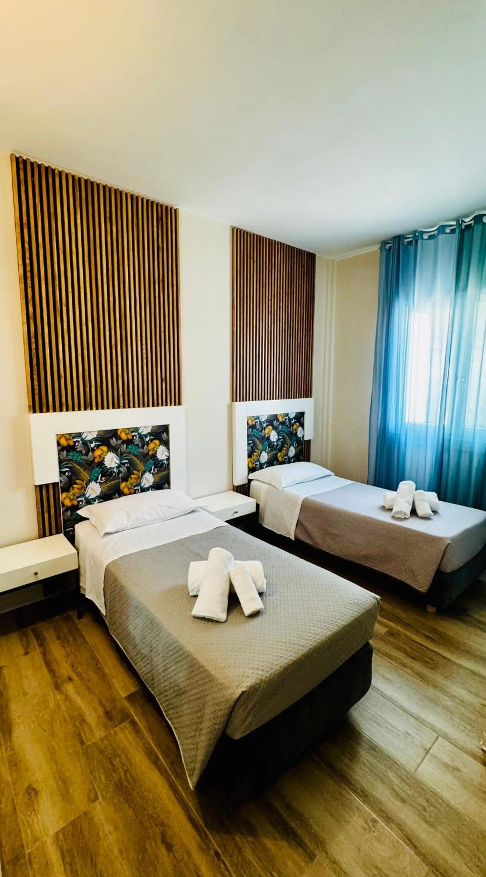 Bed in Hotel Lo Scoglio