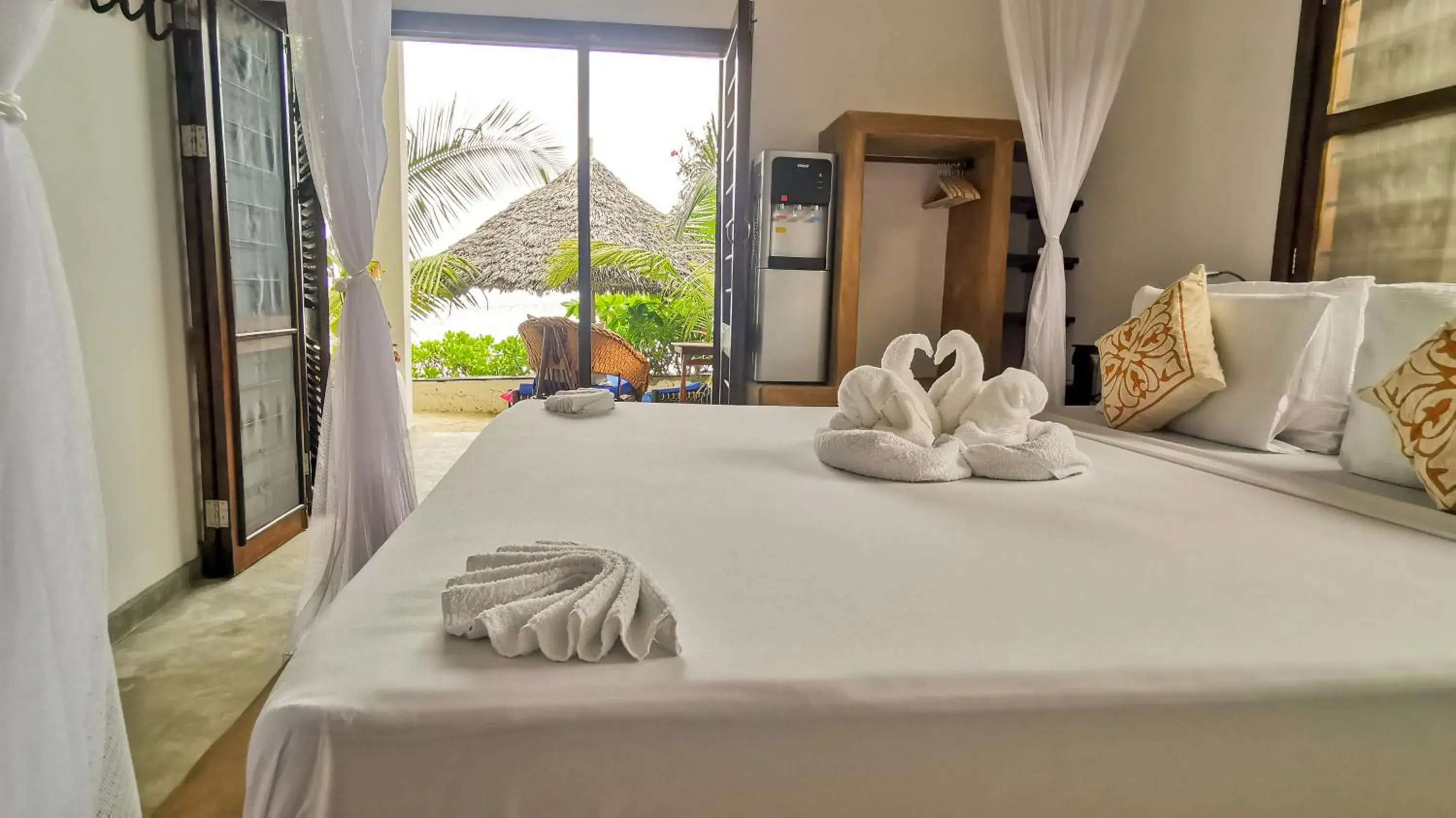 Double Room with Sea View in Villa Malaika Double Room with Sea View in Villa Malaika