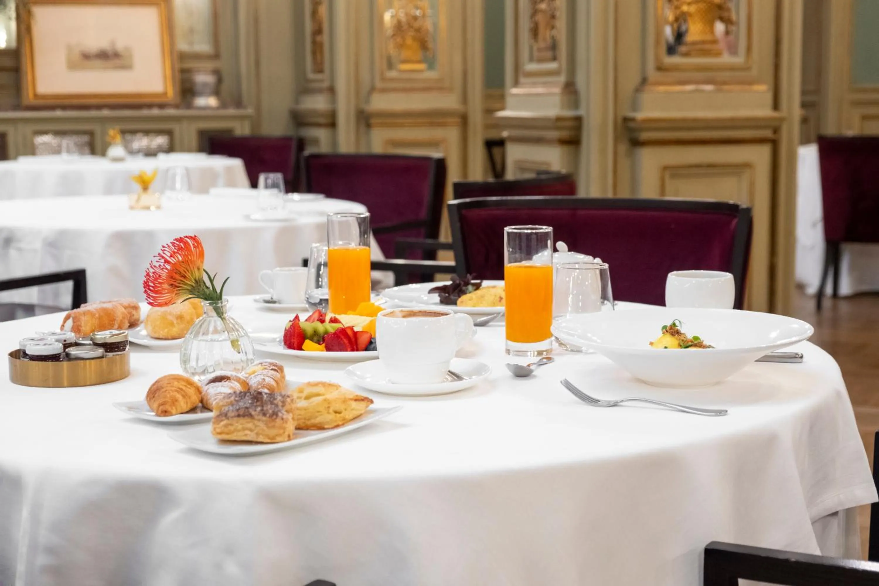 Breakfast in Grand Hotel Et Des Palmes