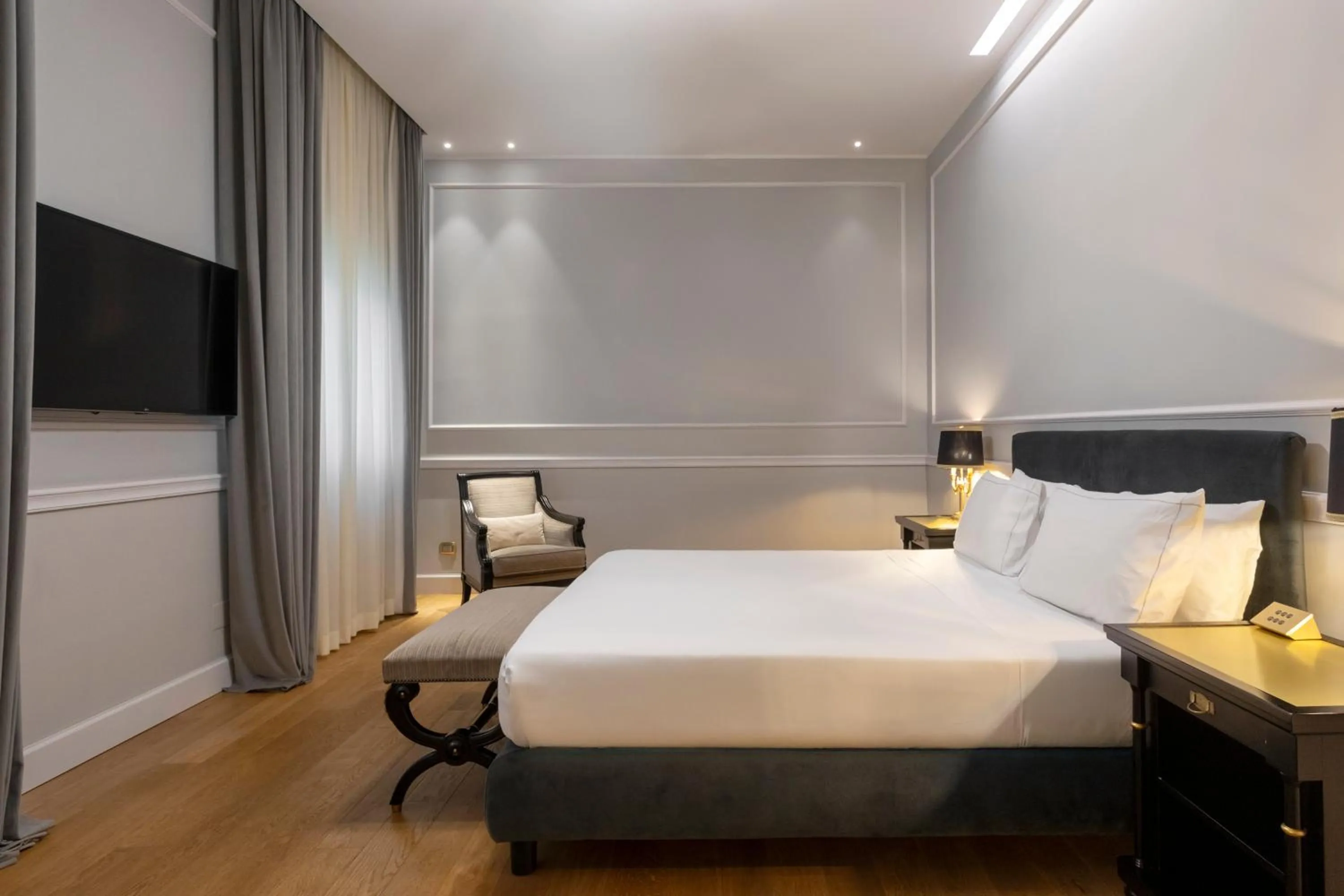 Bedroom, Bed in Grand Hotel Et Des Palmes