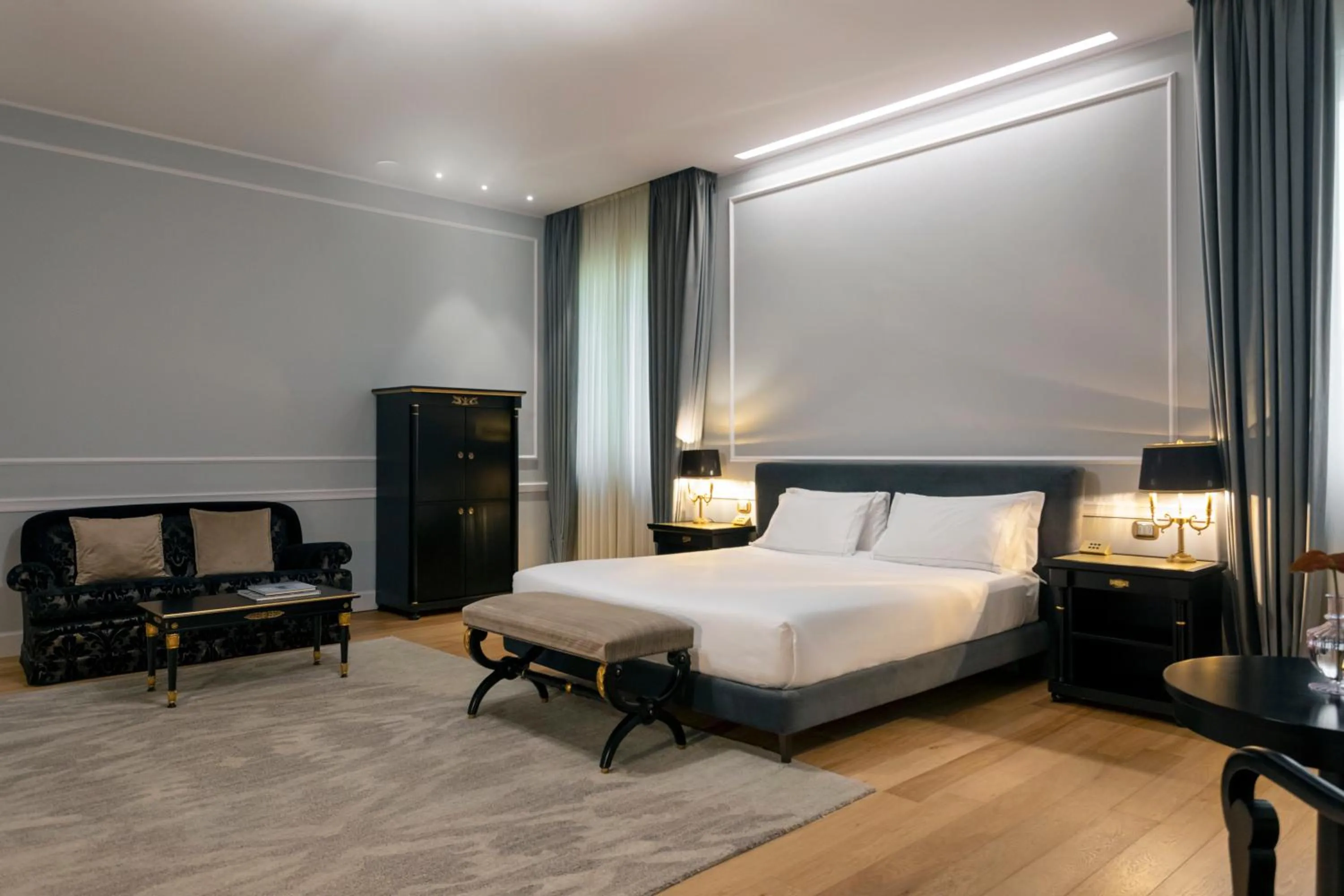 Bedroom, Bed in Grand Hotel Et Des Palmes