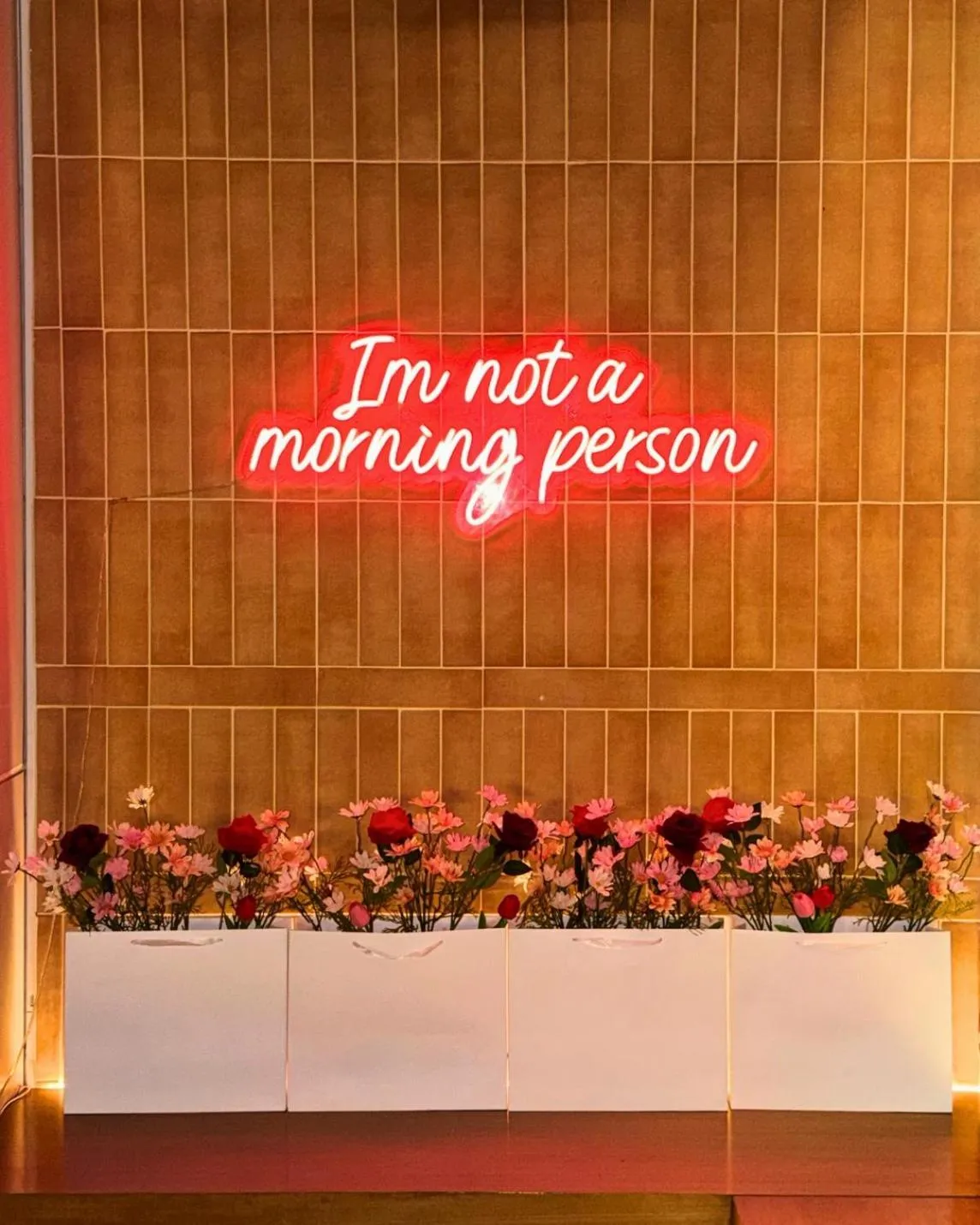 Restaurant/places to eat in Gardina Asoke Hotel & Residence