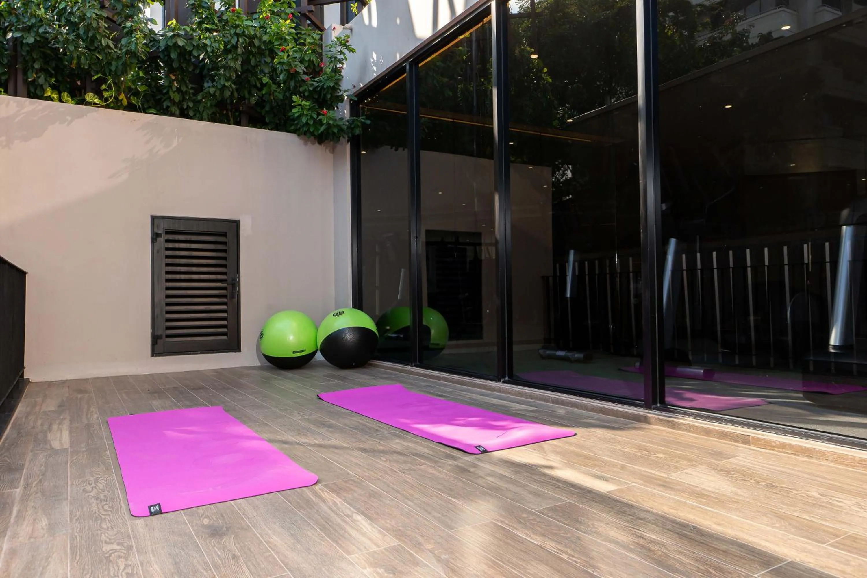 Fitness centre/facilities in Gardina Asoke Hotel & Residence