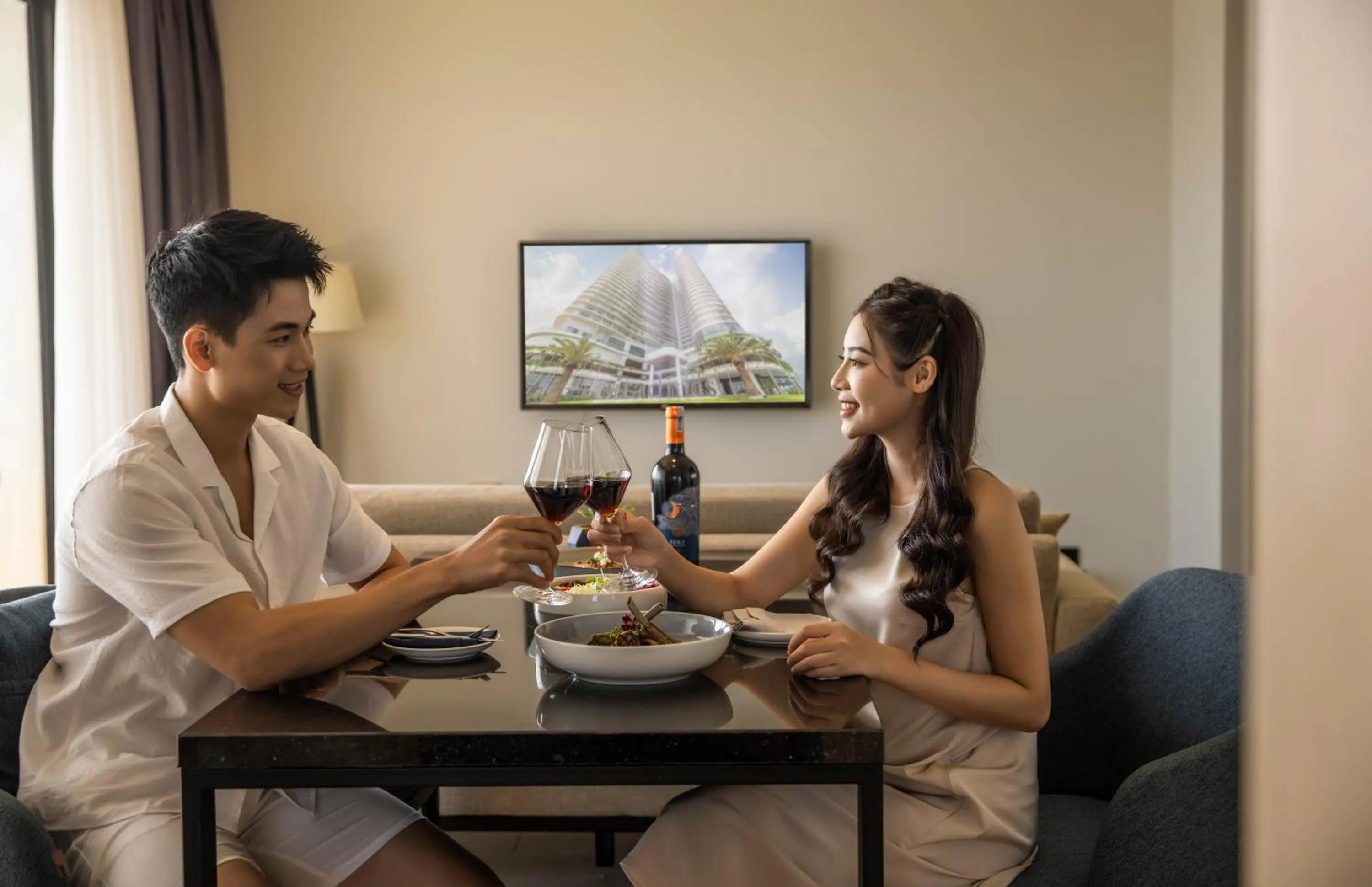 Dining area in Citadines Marina Halong