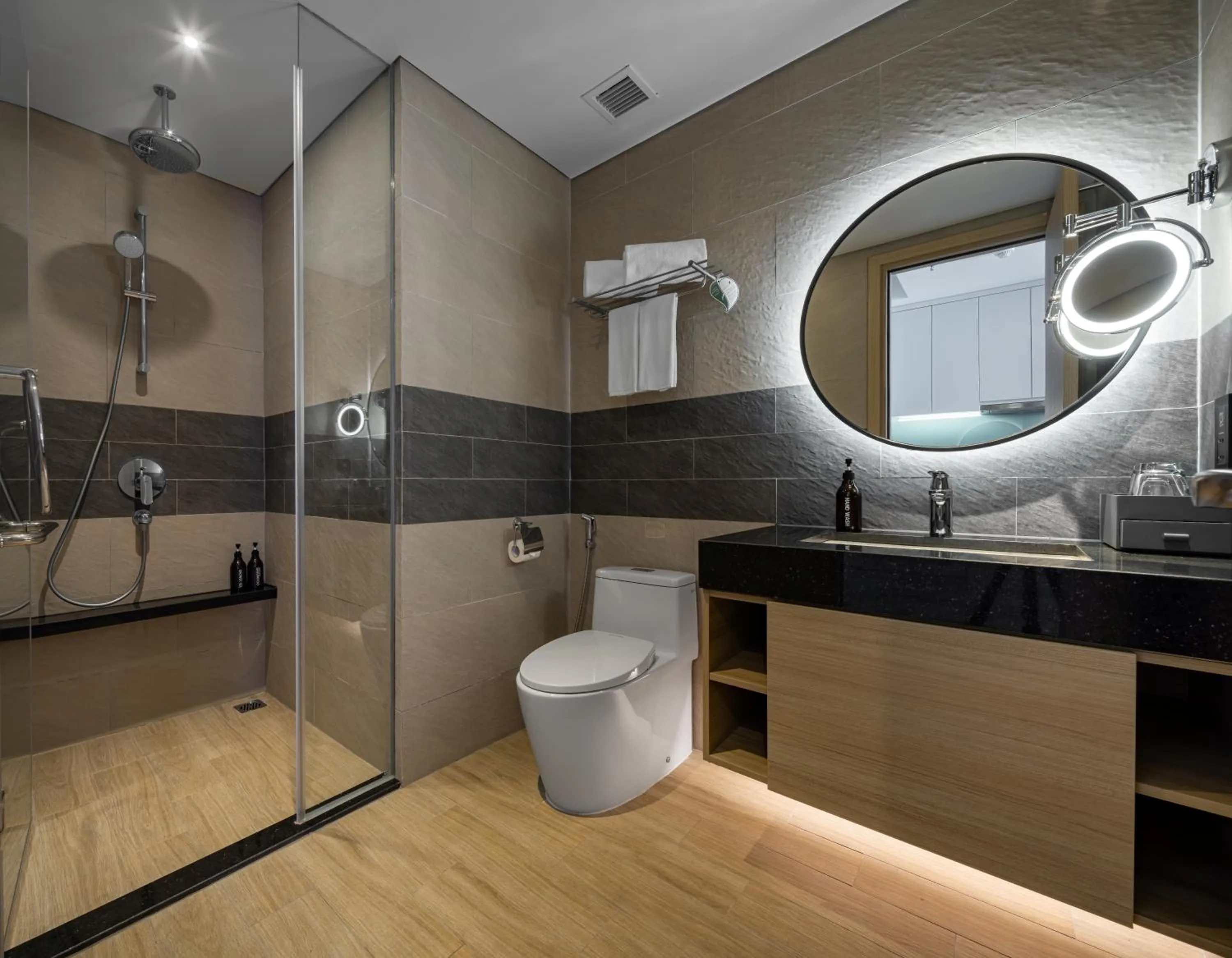 Bathroom in Citadines Marina Halong