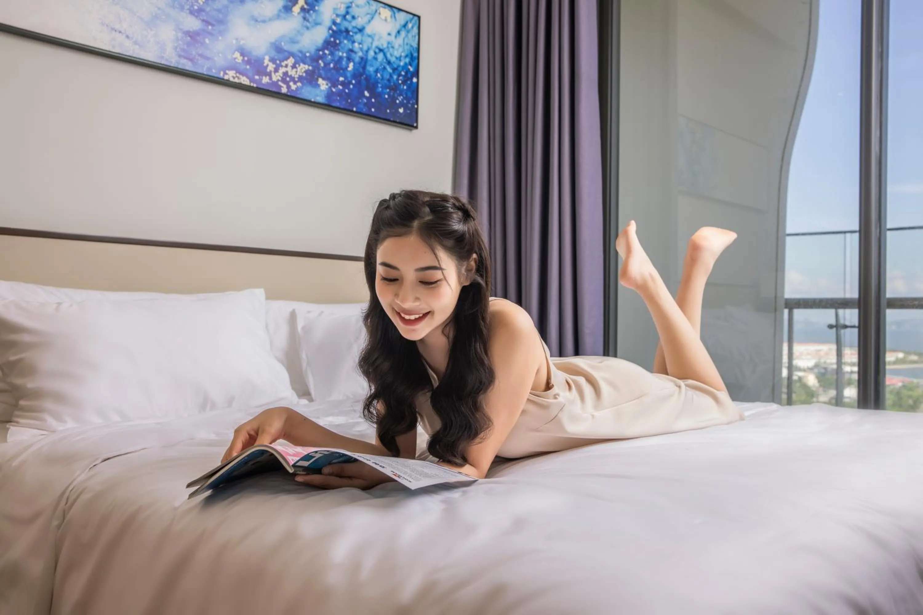 Bedroom, Bed in Citadines Marina Halong