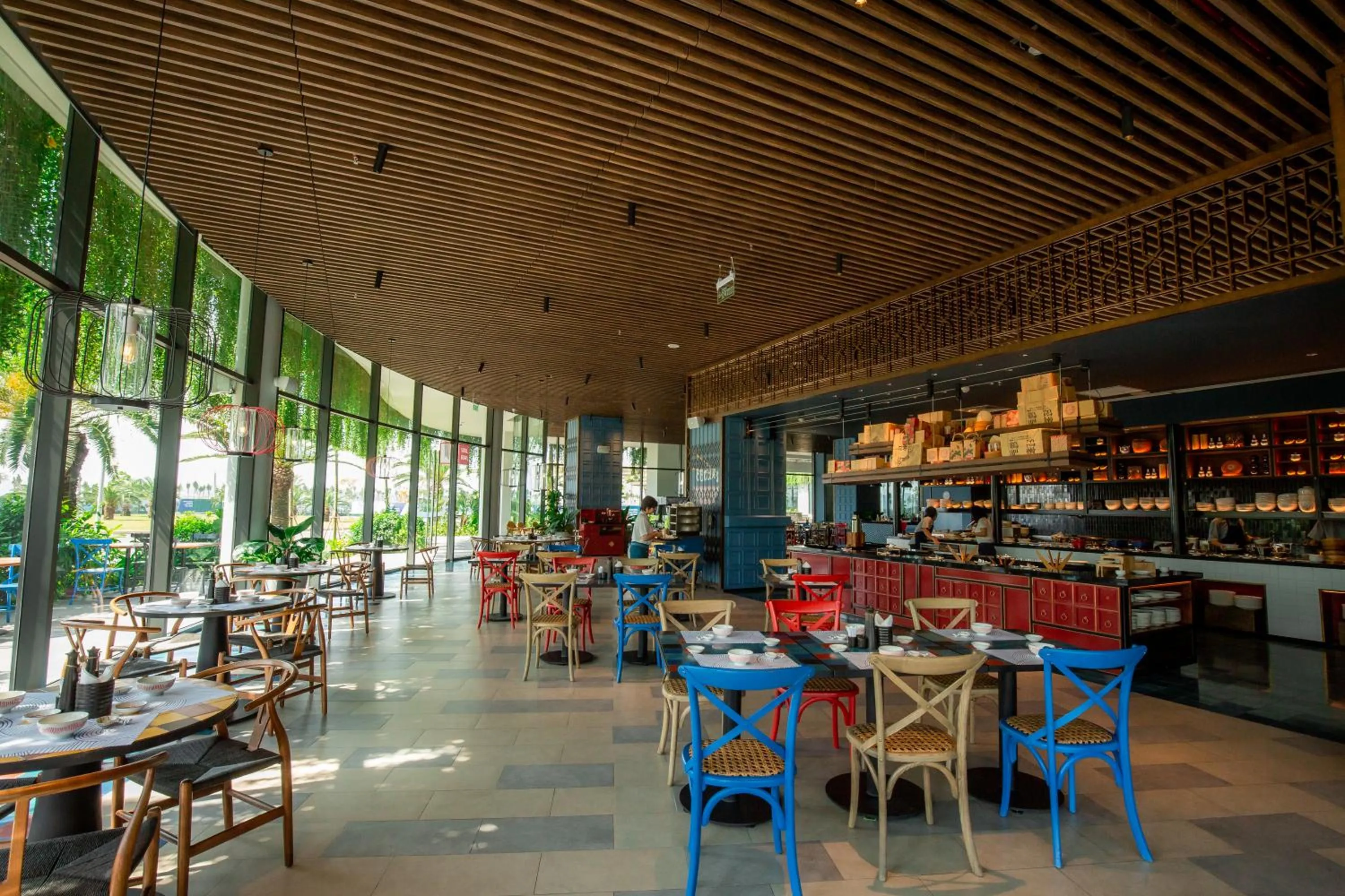 Restaurant/places to eat in Citadines Marina Halong