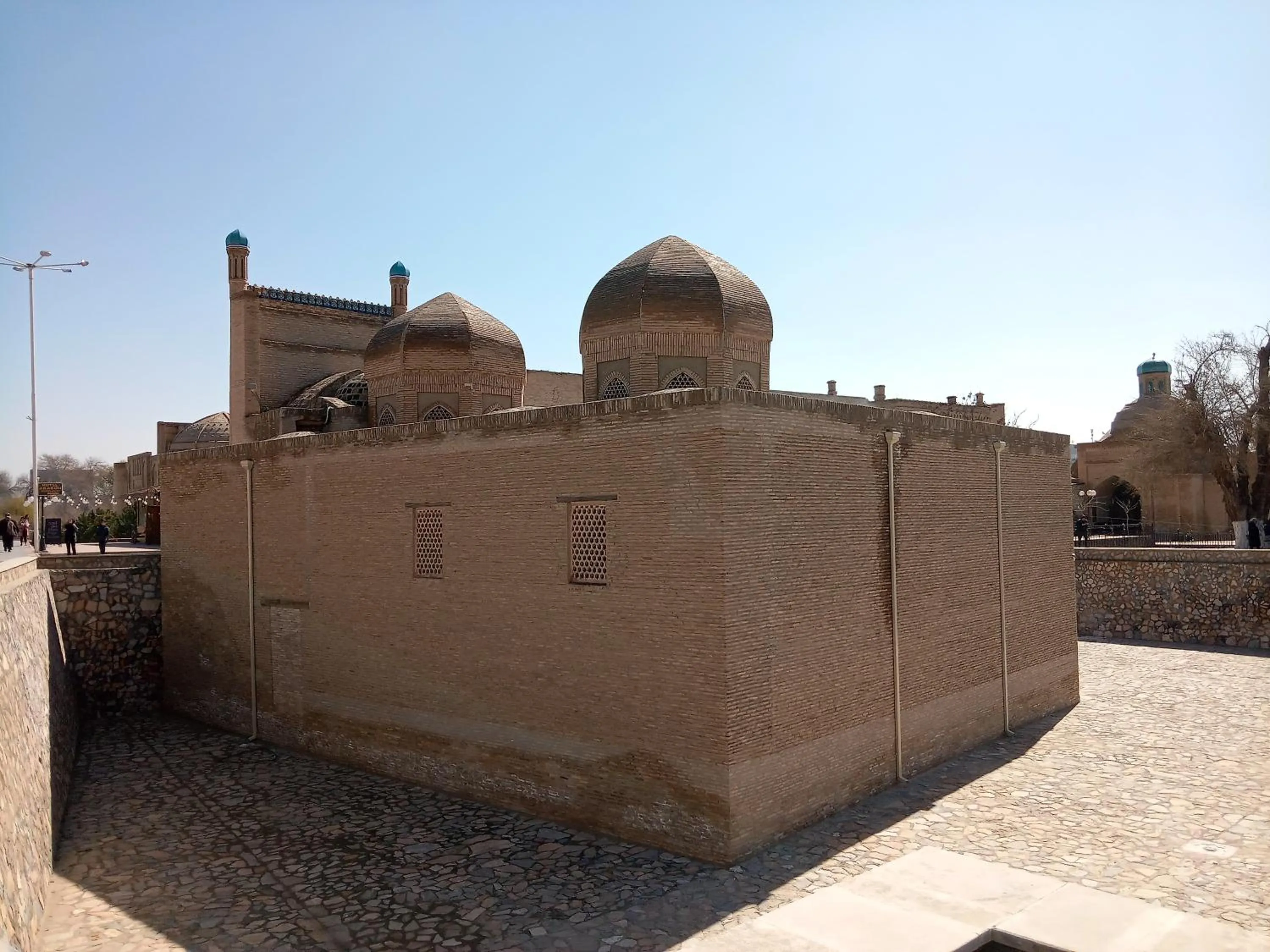 Neighbourhood in Atlas