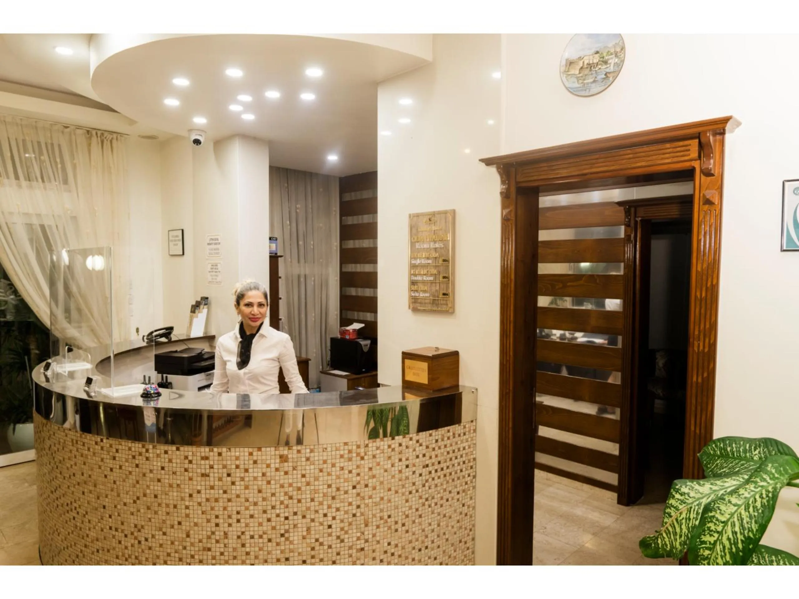 People in Sammy's Hotel