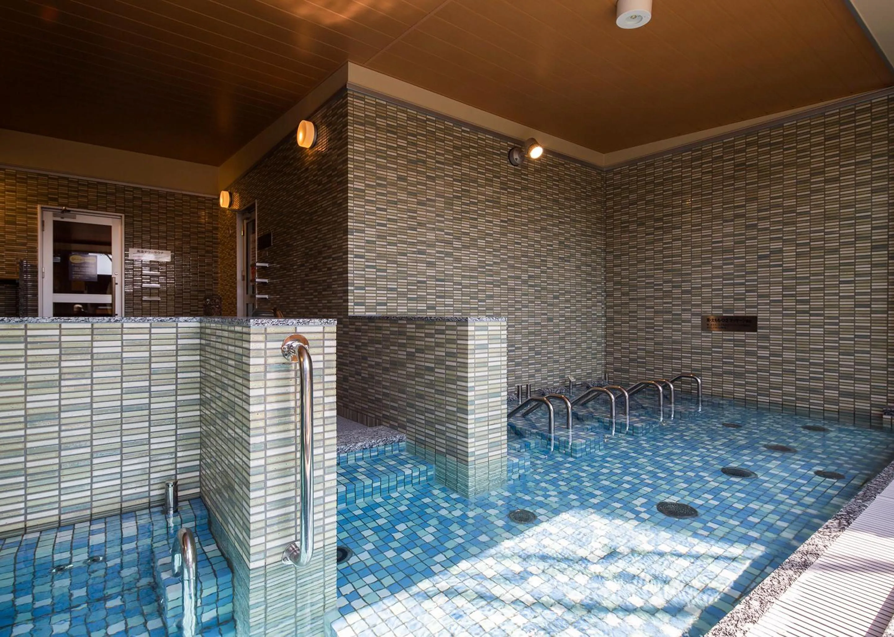 Public Bath in Manten no Yu Michi no Yado