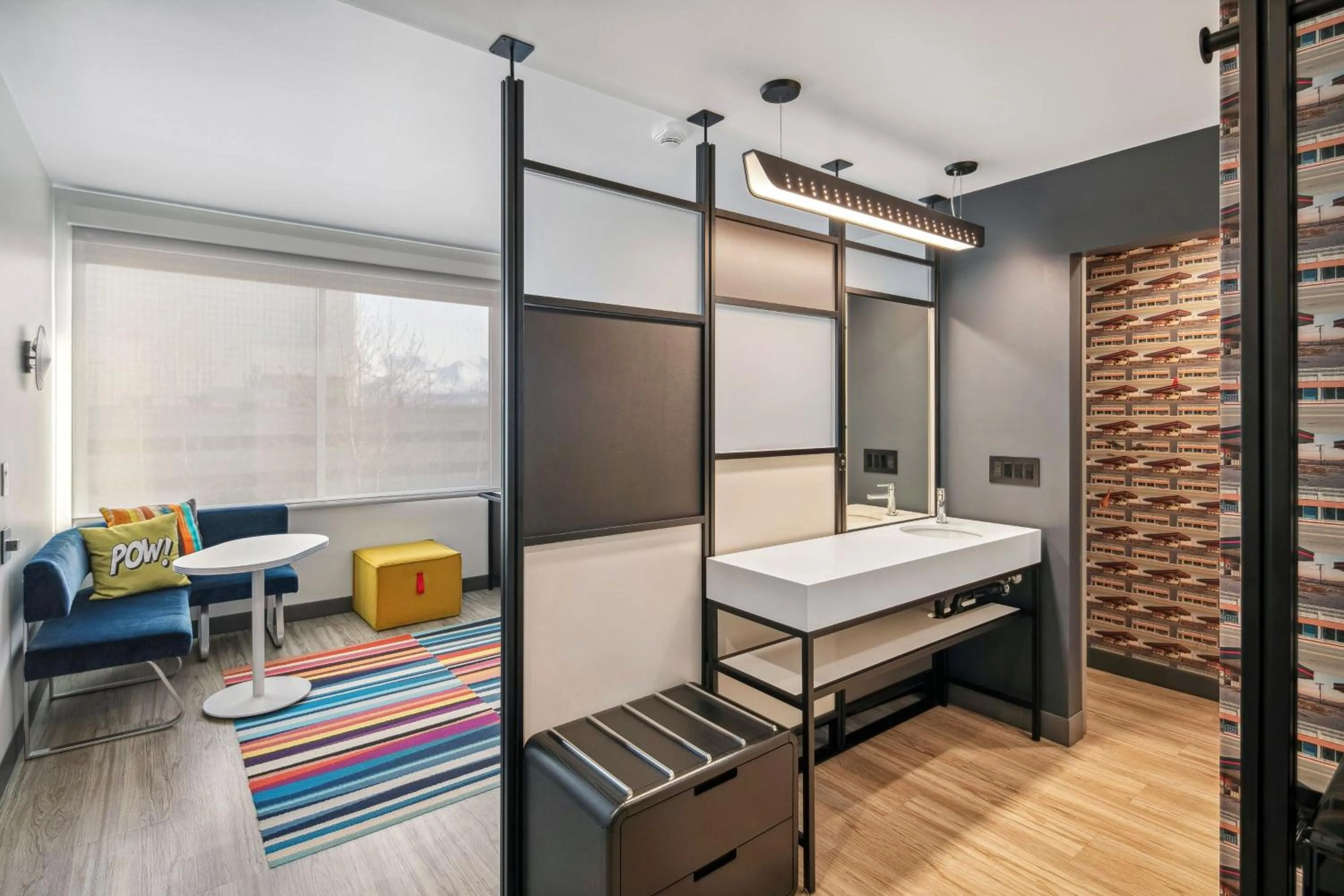 Bathroom, Bed in Aloft Anchorage