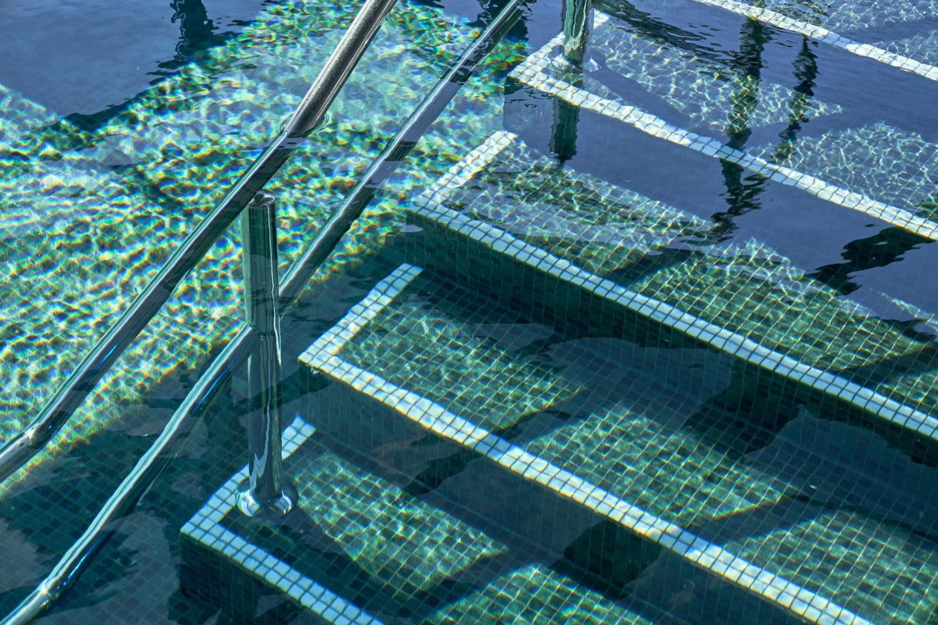 Swimming pool in AC Hotel by Marriott Melbourne Southbank