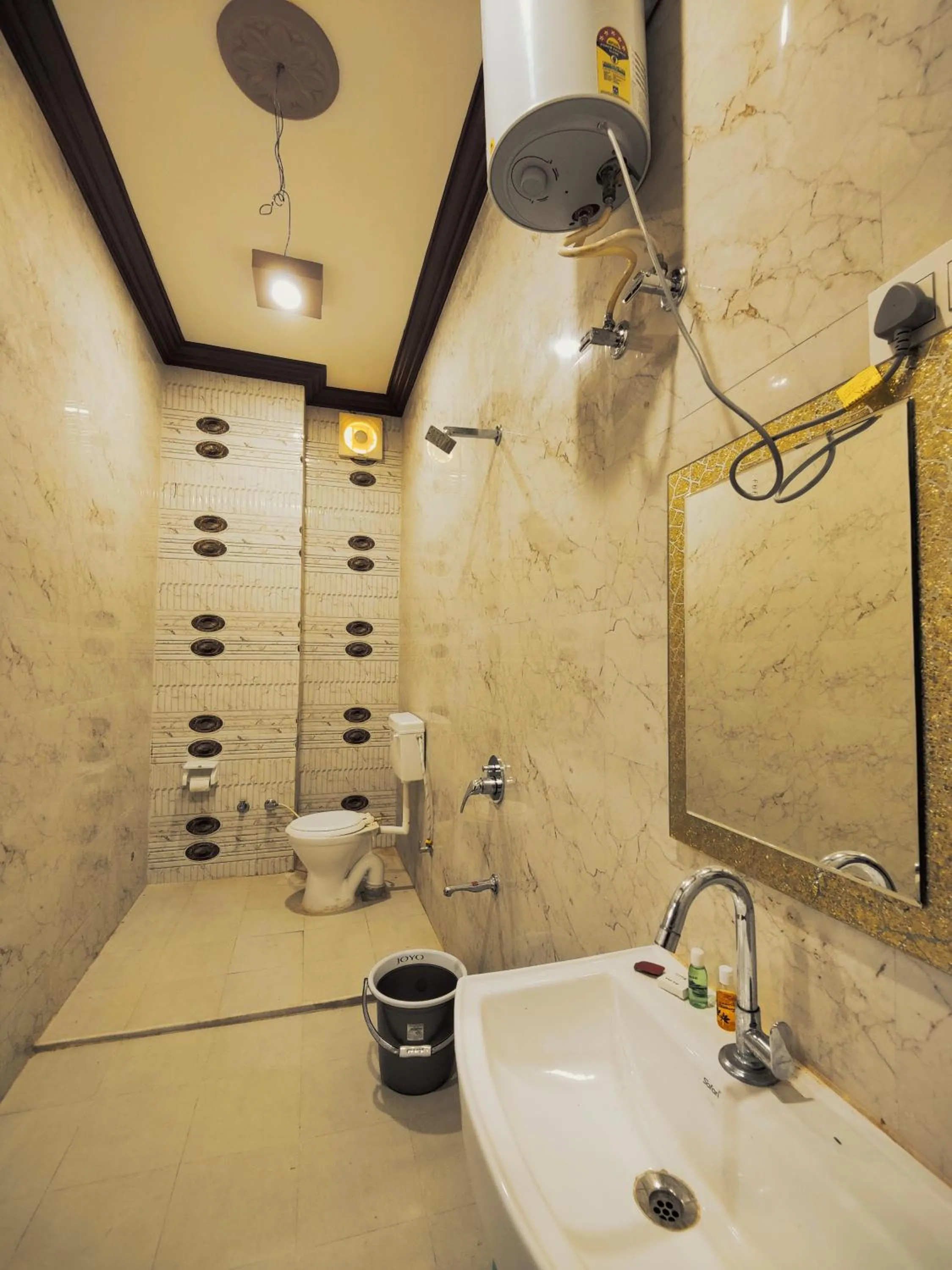 Shower in The Rathore Heritage