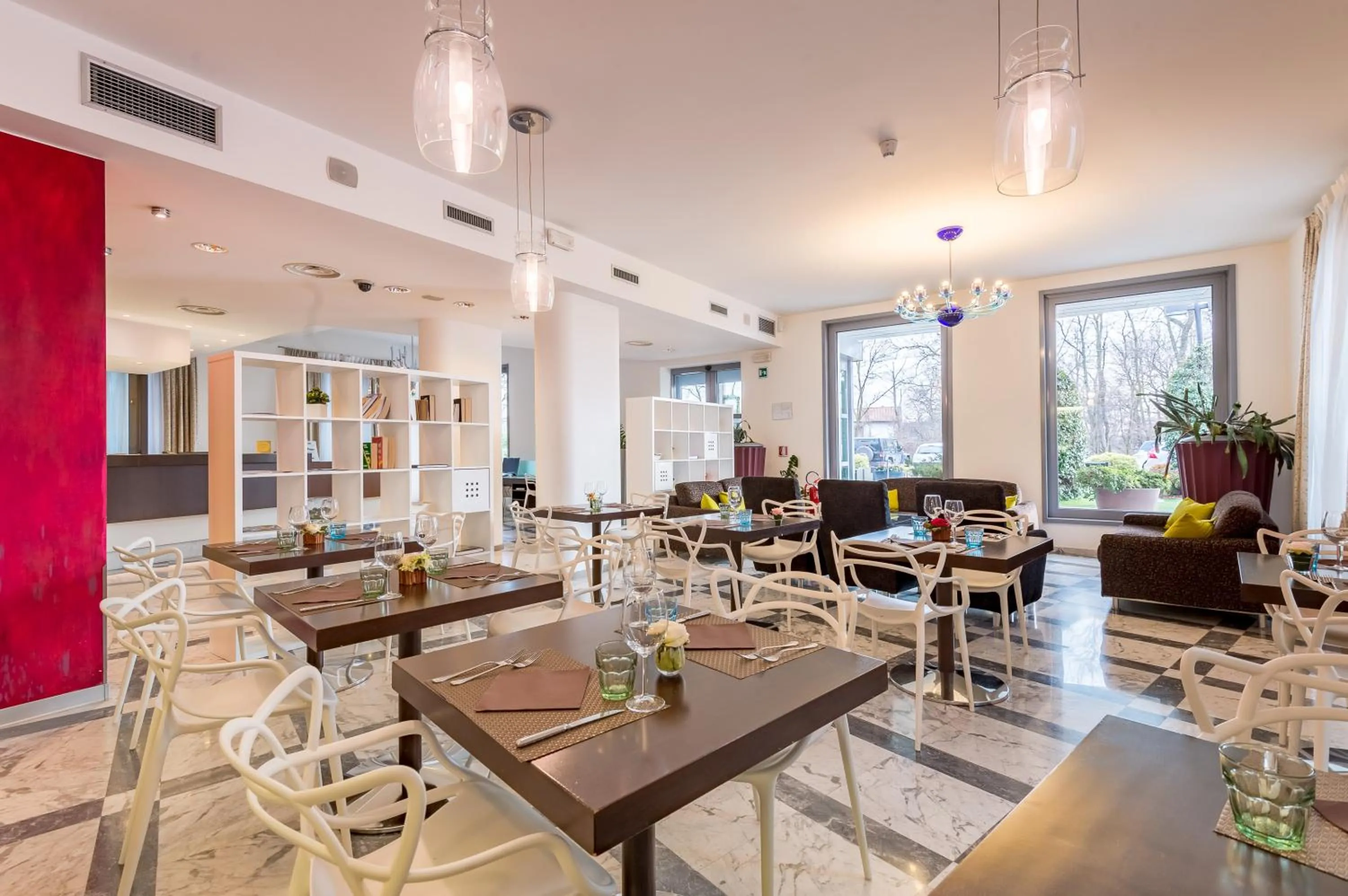 Restaurant/places to eat in First Hotel Malpensa