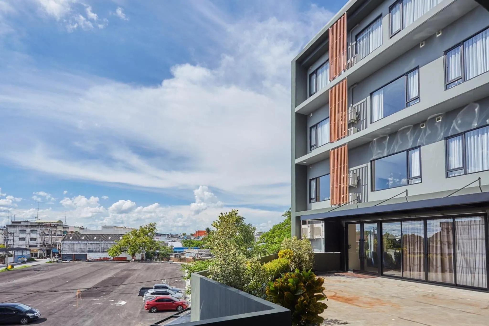 Parking in Centara Life Wisma Hotel Ratchaburi