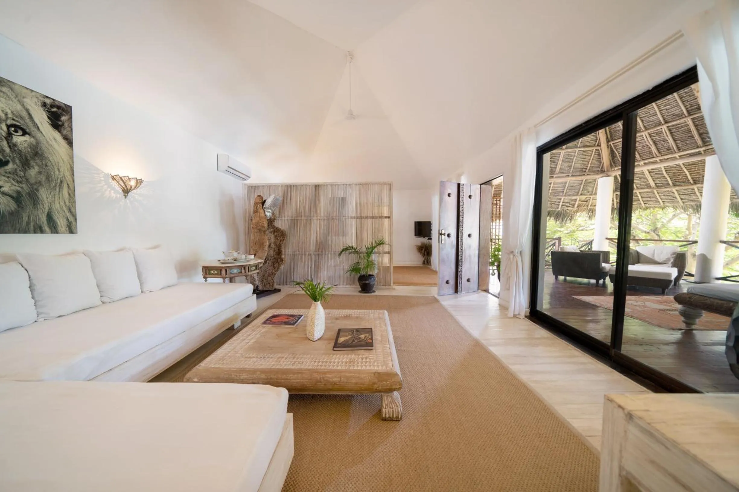 Living room, Bed in Lion in the Sun Boutique Hotel & Spa