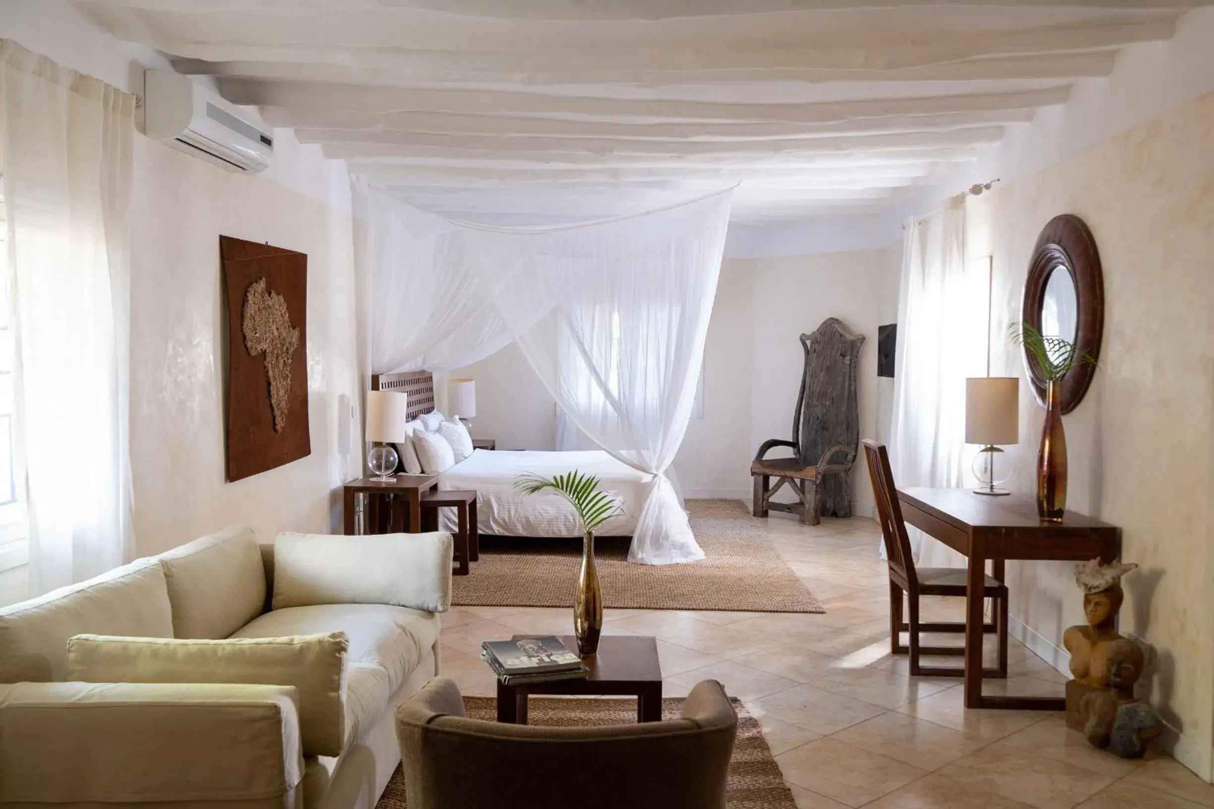 Queen Suite with Pool View in Lion in the Sun Boutique Hotel & Spa Queen Suite with Pool View in Lion in the Sun Boutique Hotel & Spa