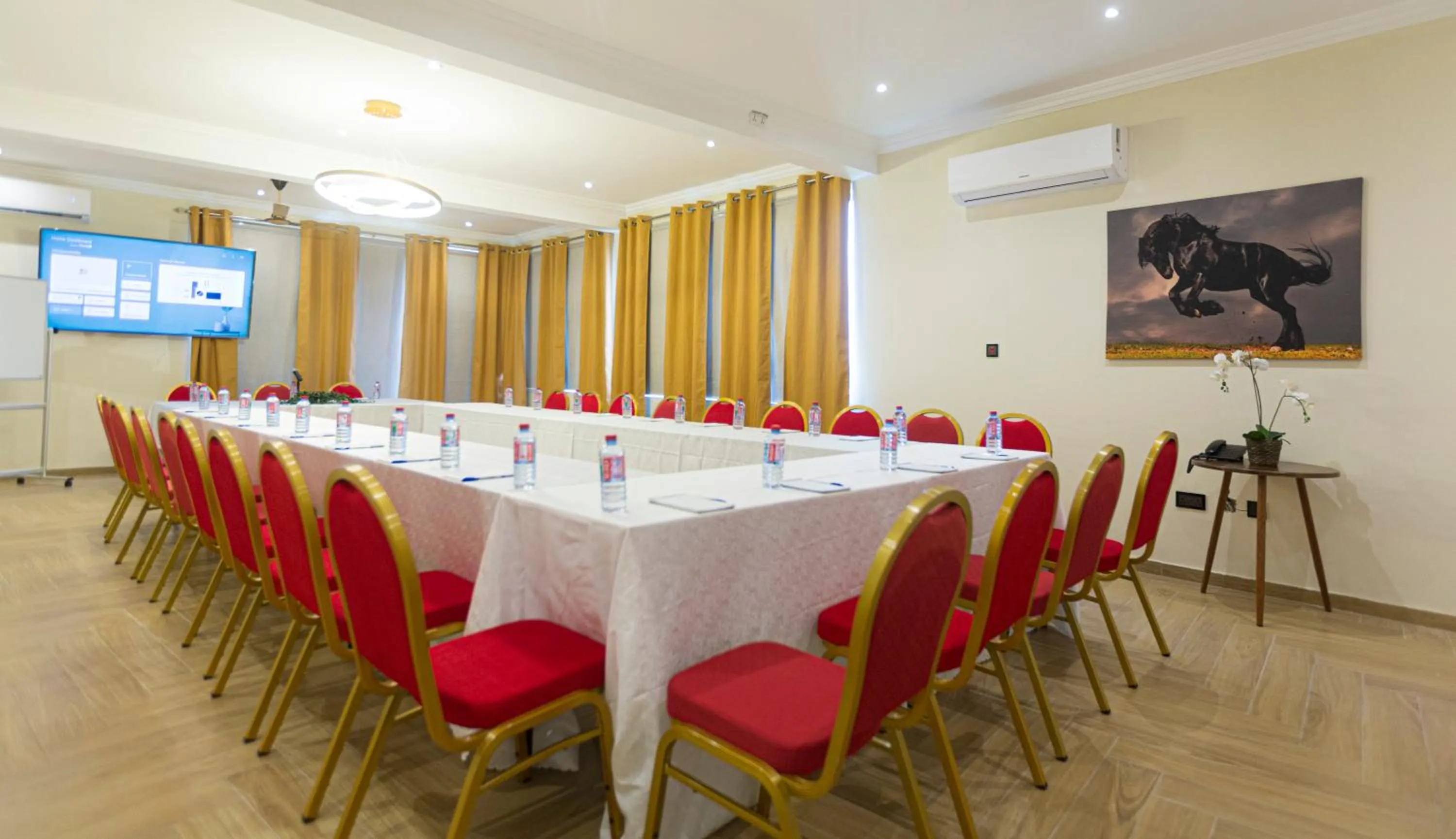 Meeting/conference room in Maple Homes