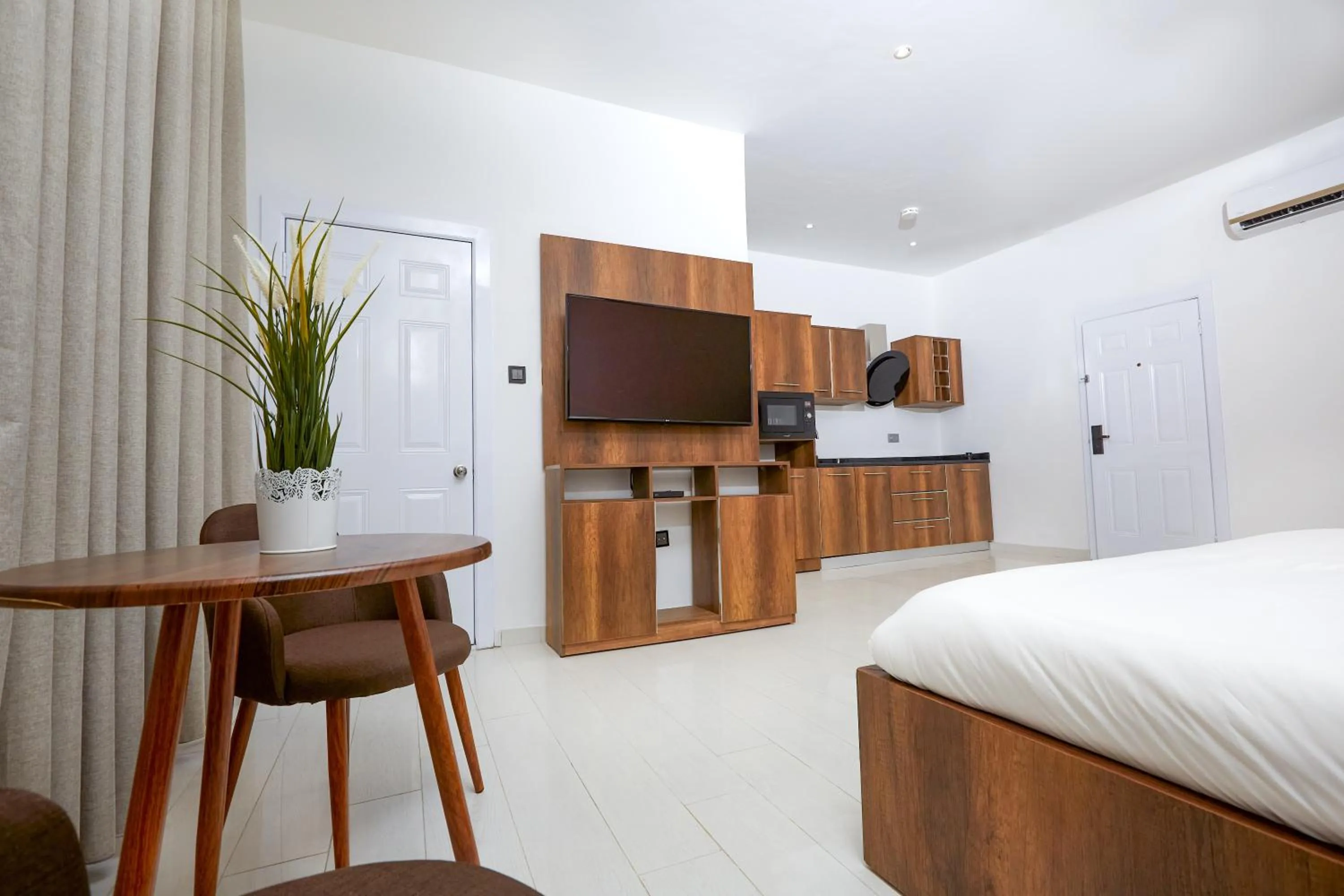 Photo of the whole room in Maple Homes