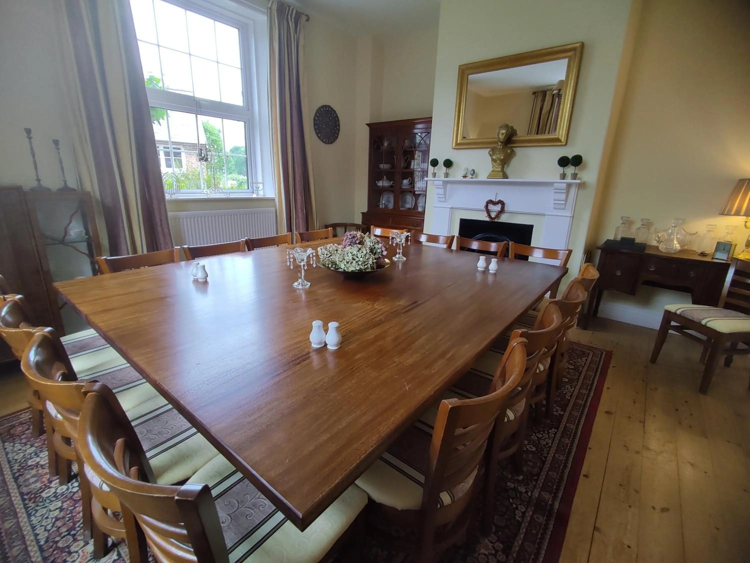 Dining area in The Cheesehouse - Seven ensuite bedrooms