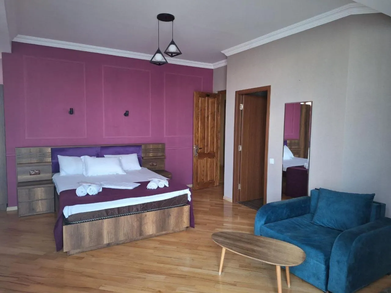 Photo of the whole room, Bed in Legend Hotel