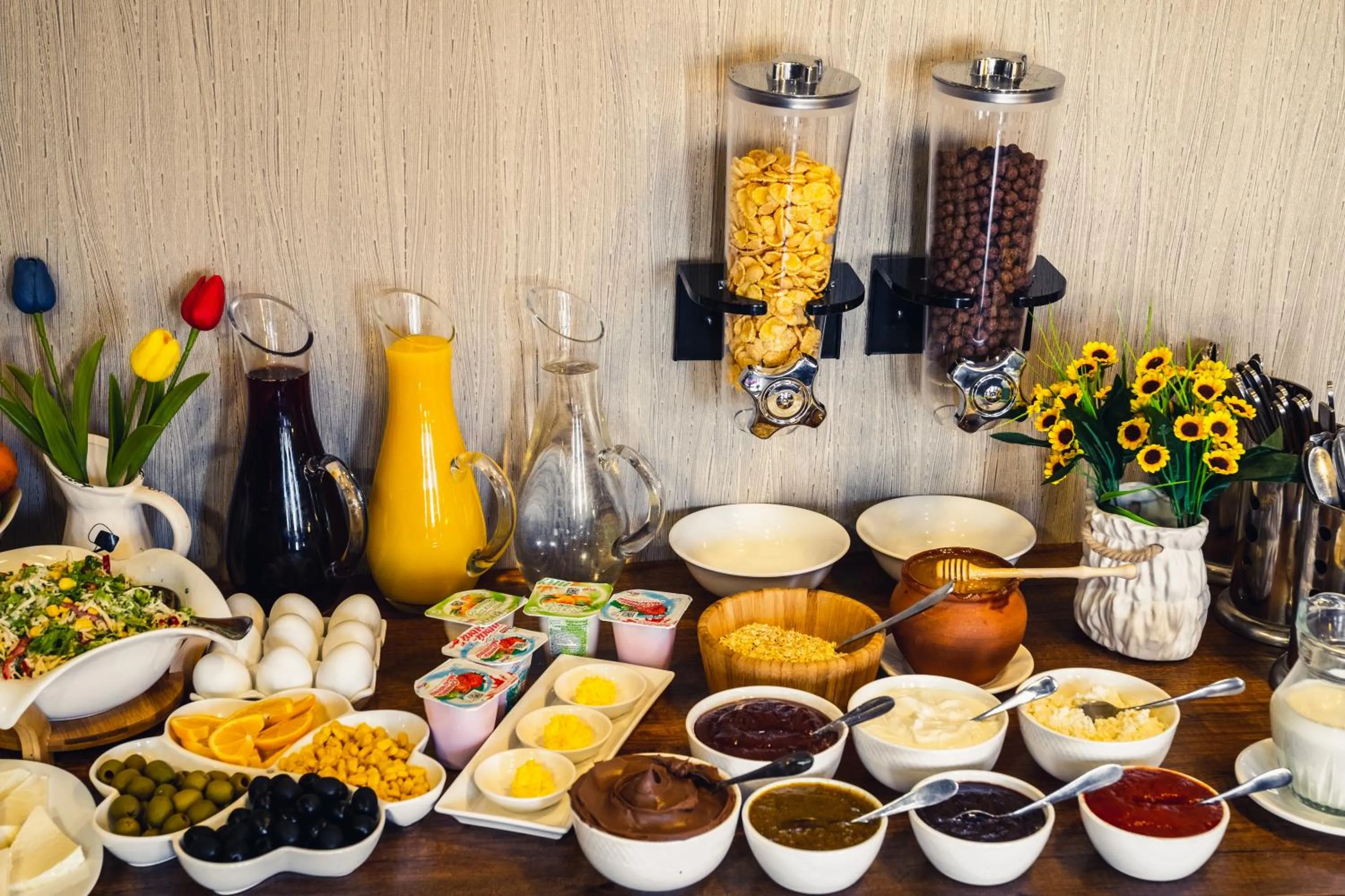 Food and drinks in Legend Hotel