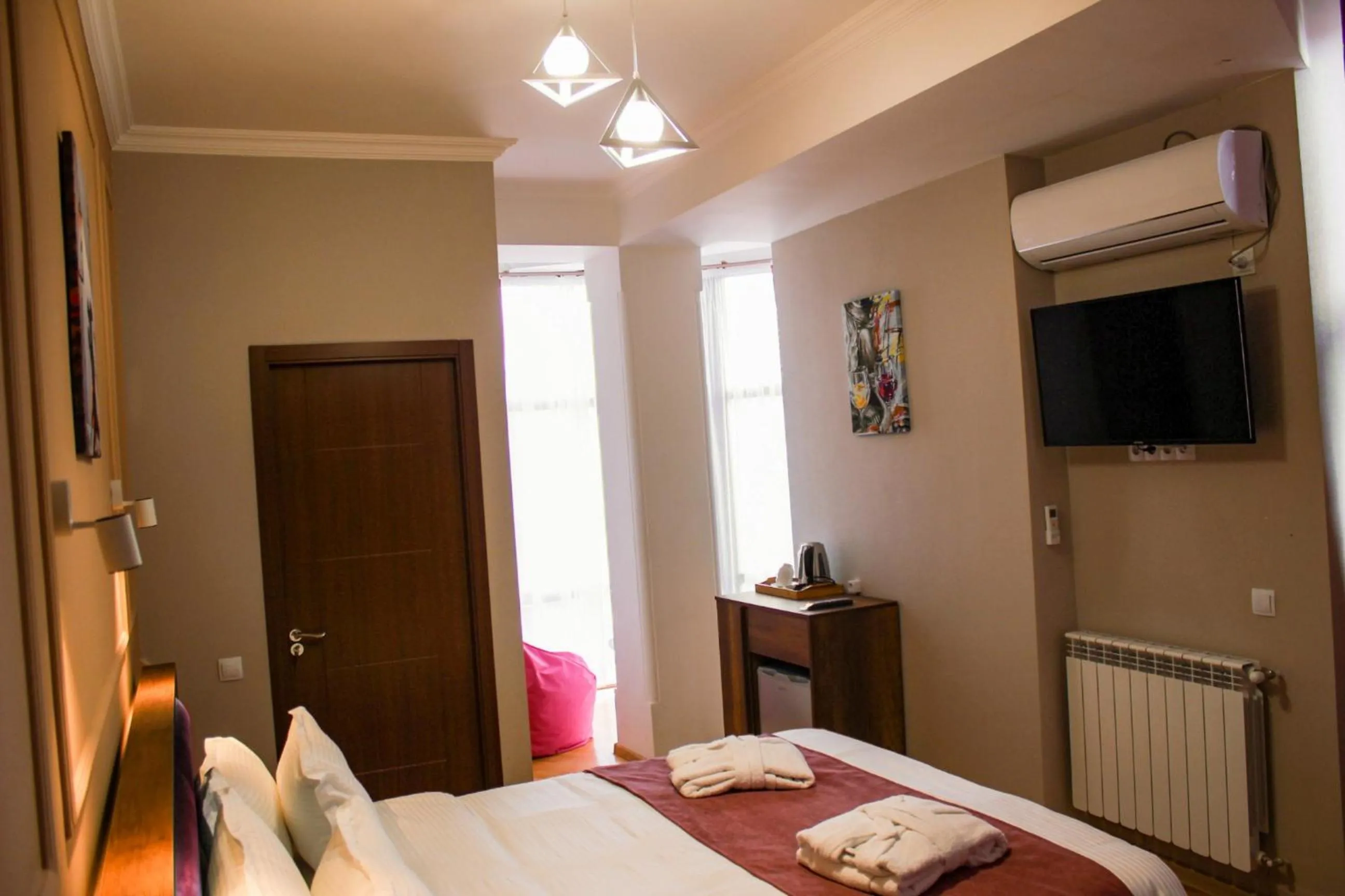 TV and multimedia, Bed in Legend Hotel