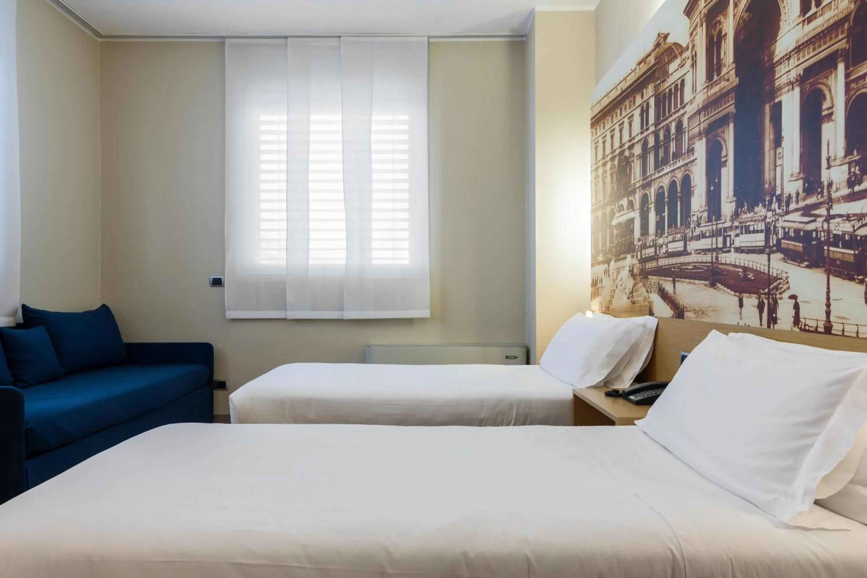 Photo of the whole room, Bed in B&B HOTEL Milano La Spezia